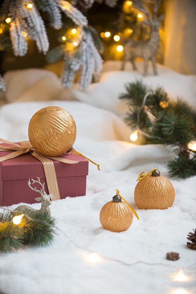 Gold Etched Christmas Ball Ornaments, Set of 4