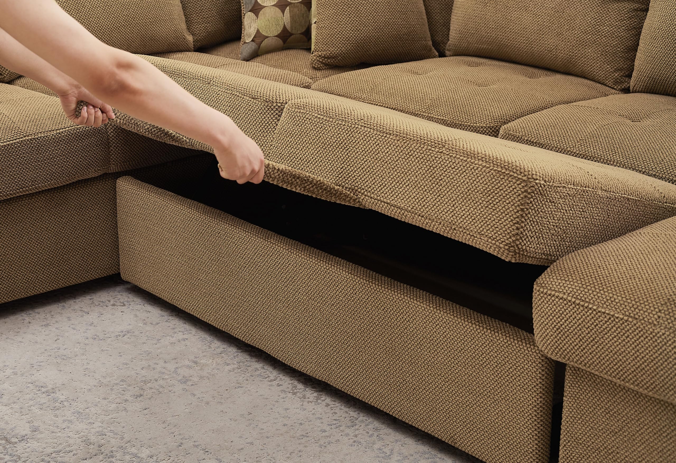 Oversized Sectional Couch with Pull Out Bed