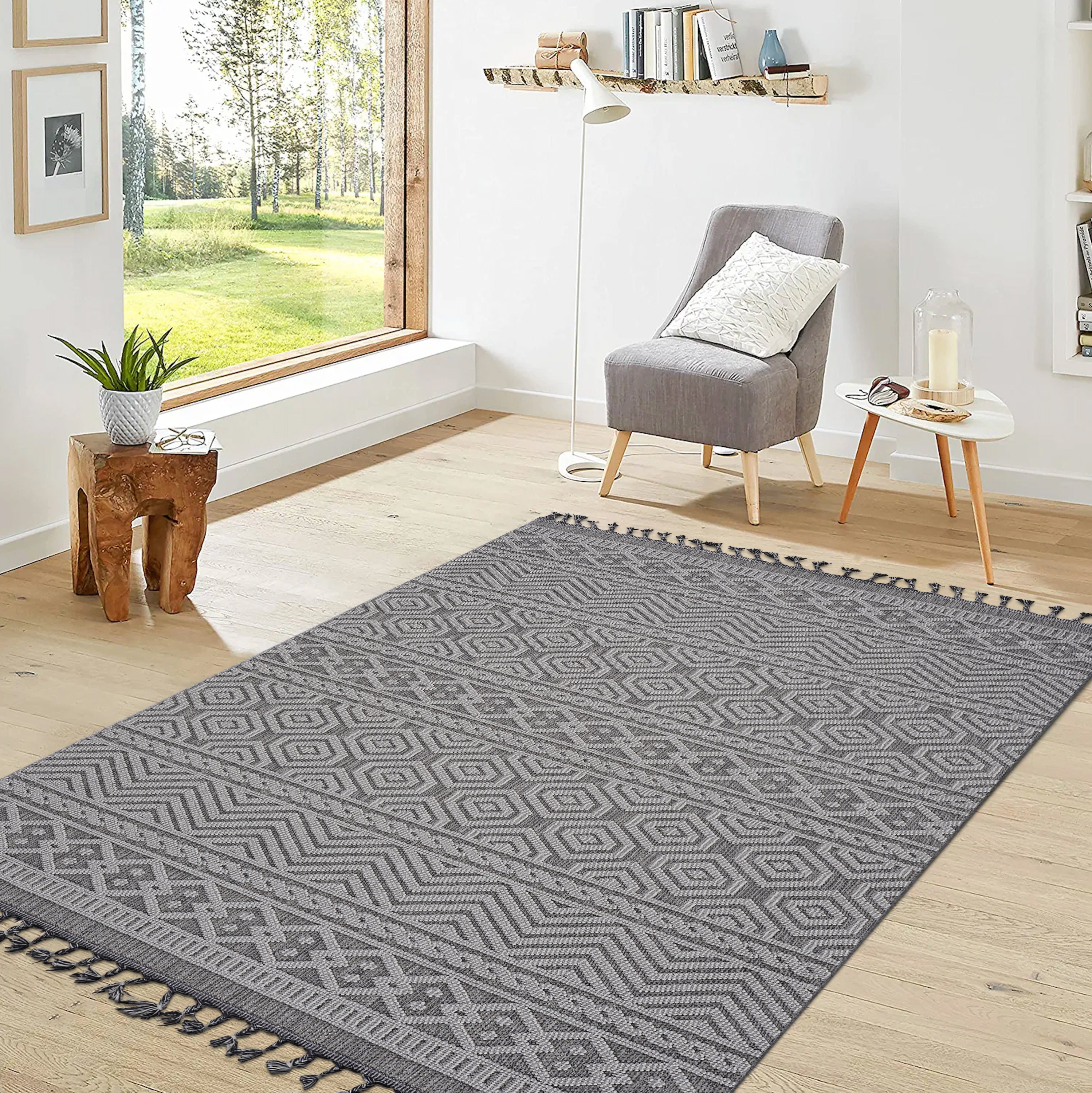 4X6 Grey/White /Geometric Indoor/Outdoor Area Rug