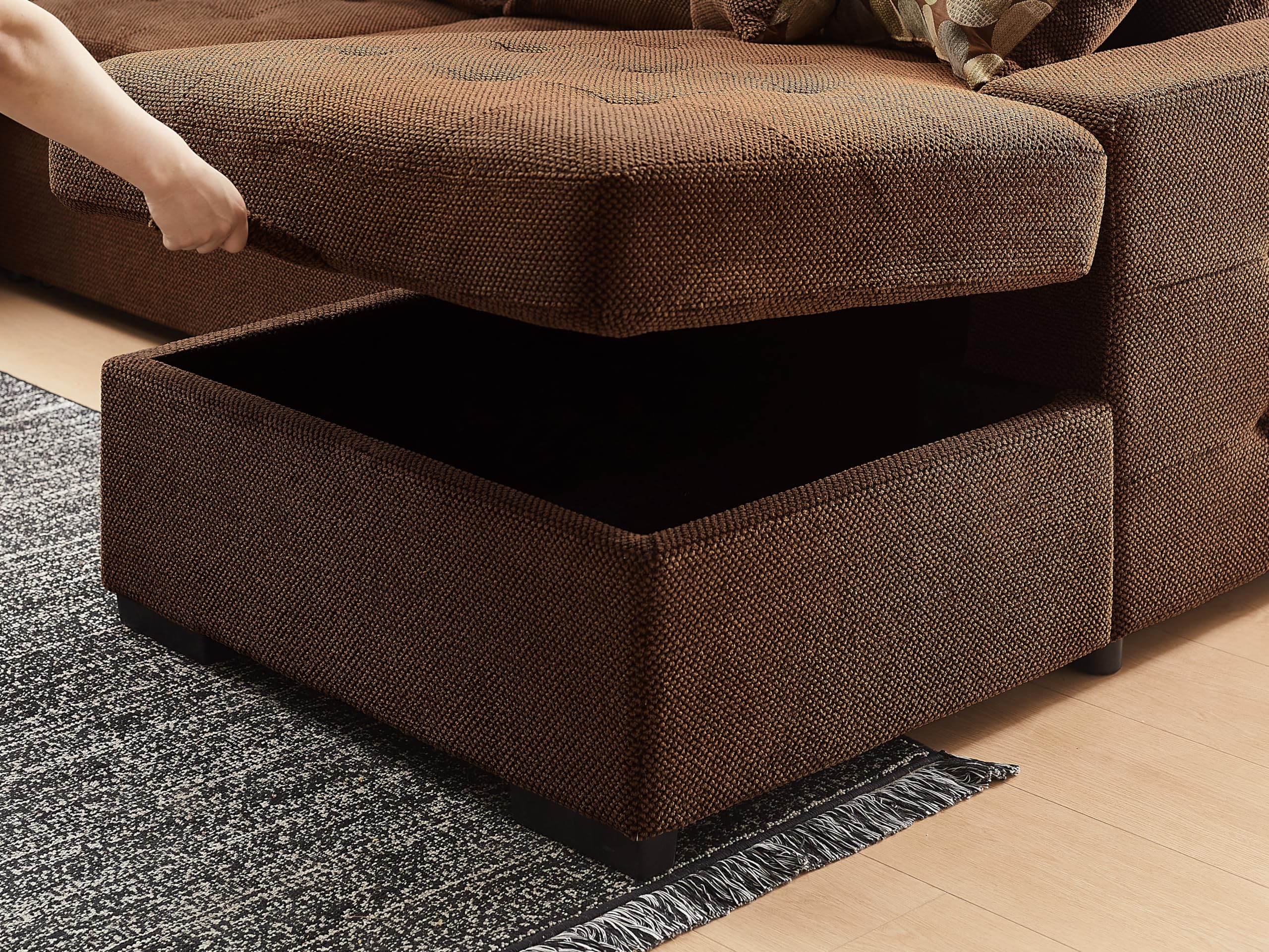 Oversized Sectional Couch with Pull Out Bed
