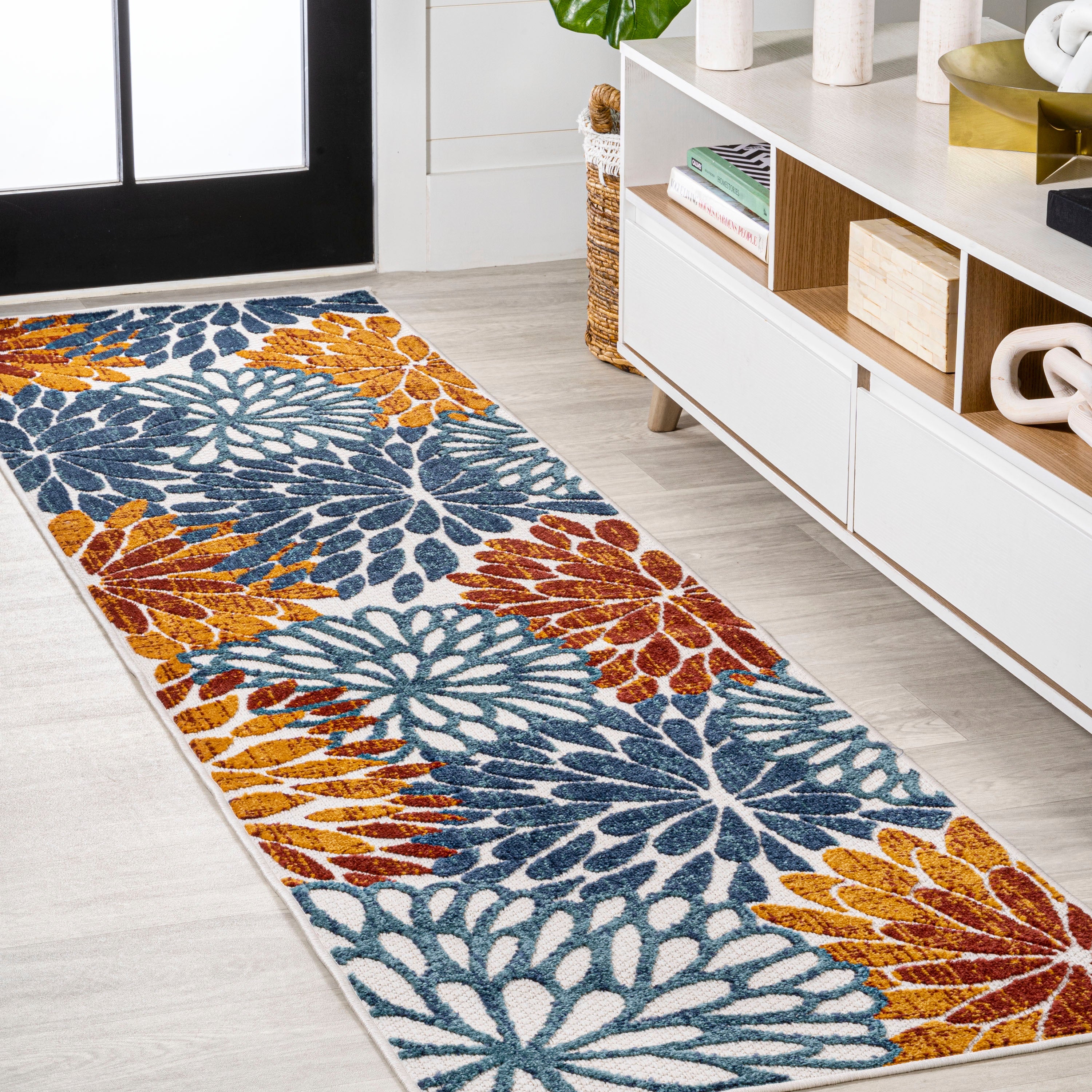 Crisantemo Floral High-Low Indoor/Outdoor Runner Rug