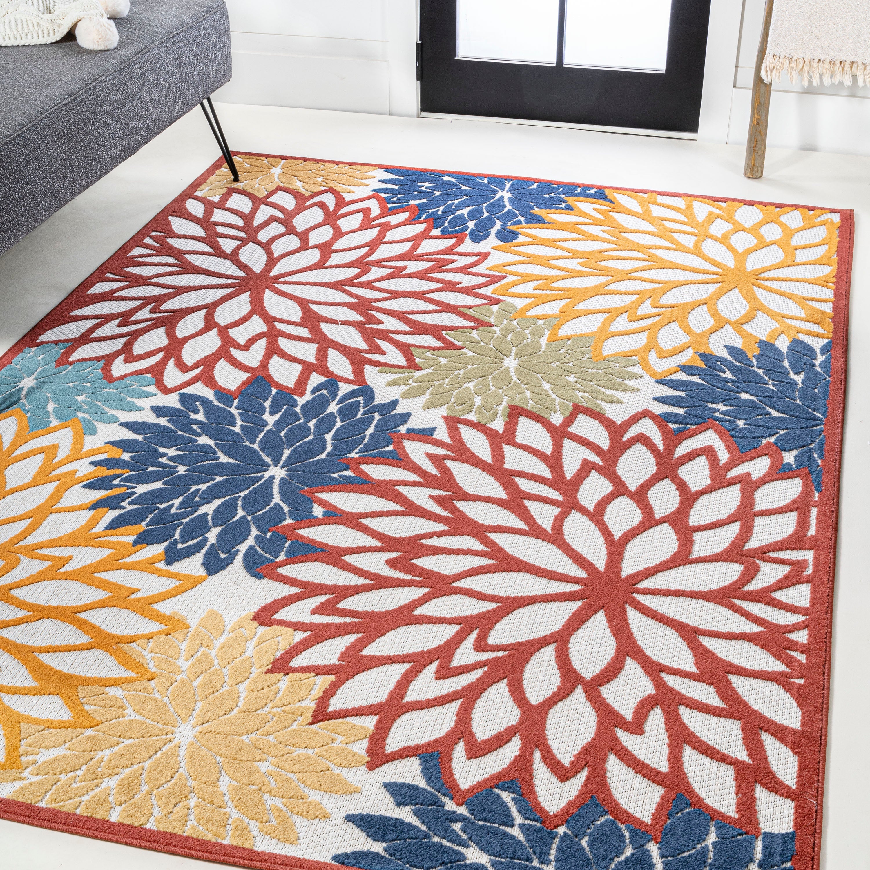 Minori Floral High-Low Indoor/Outdoor Area Rug