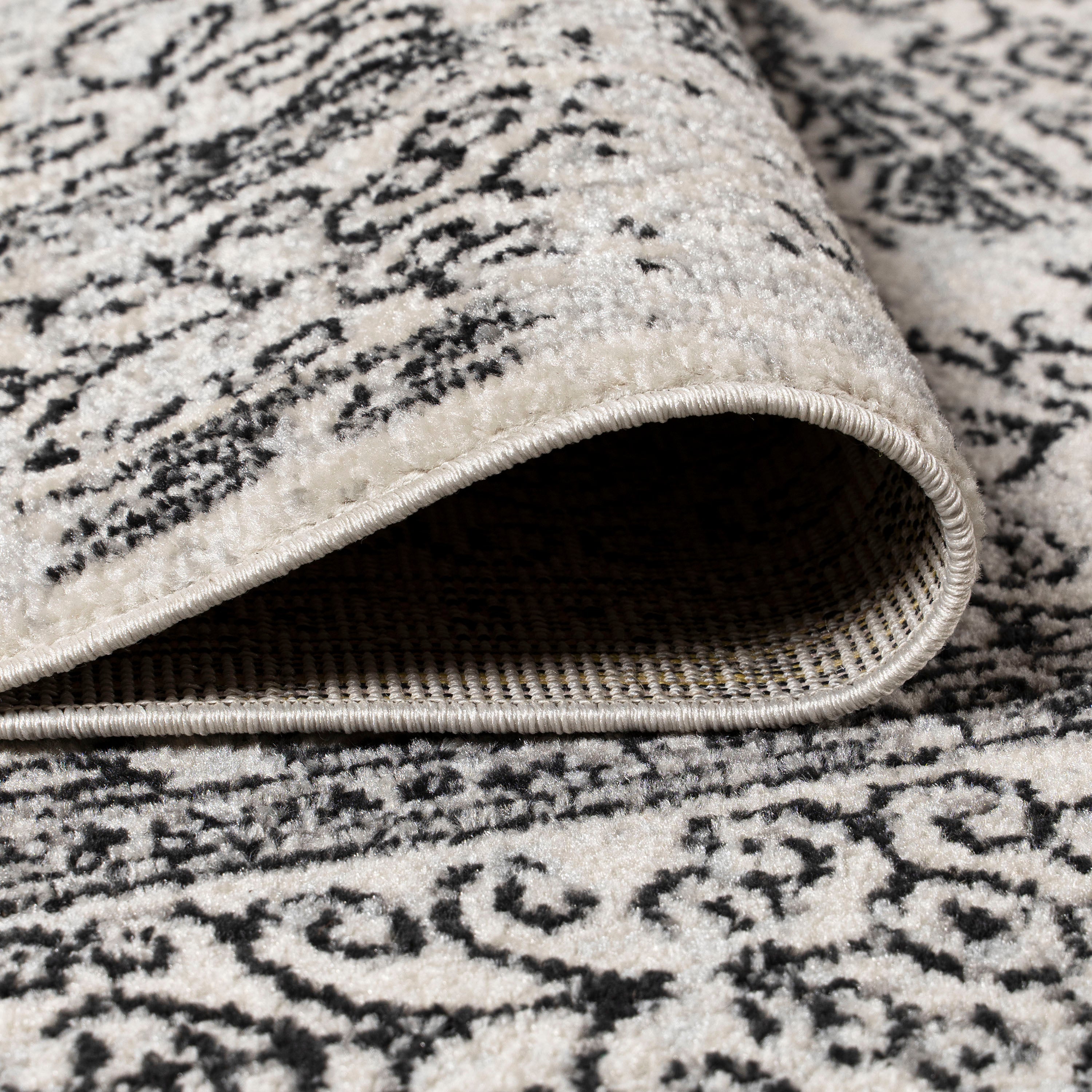 Ferro Filigree Runner Rug