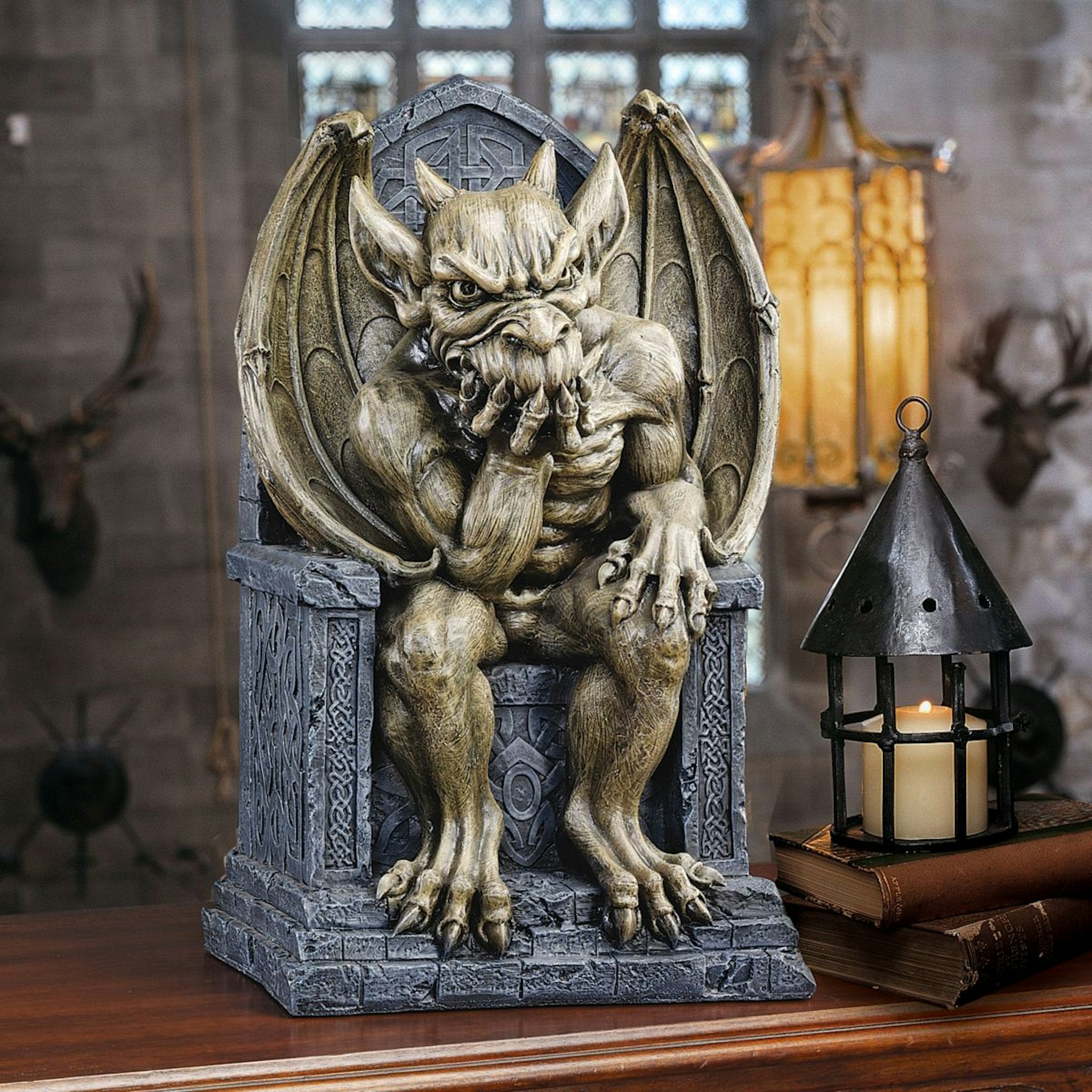 Hemlock's Gargoyle Throne Statue: Large