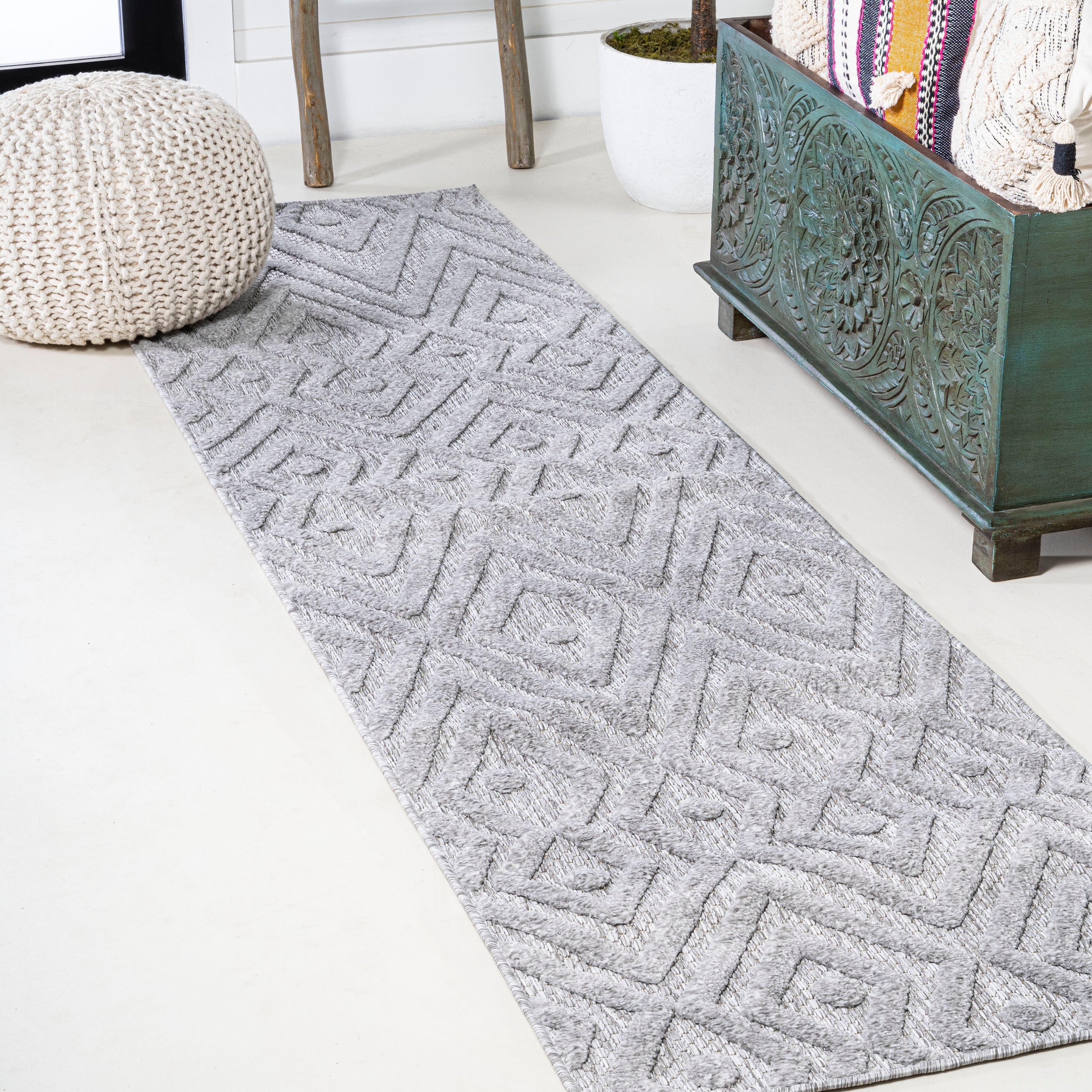 Balansat Moroccan Diamond Indoor/Outdoor Runner Rug