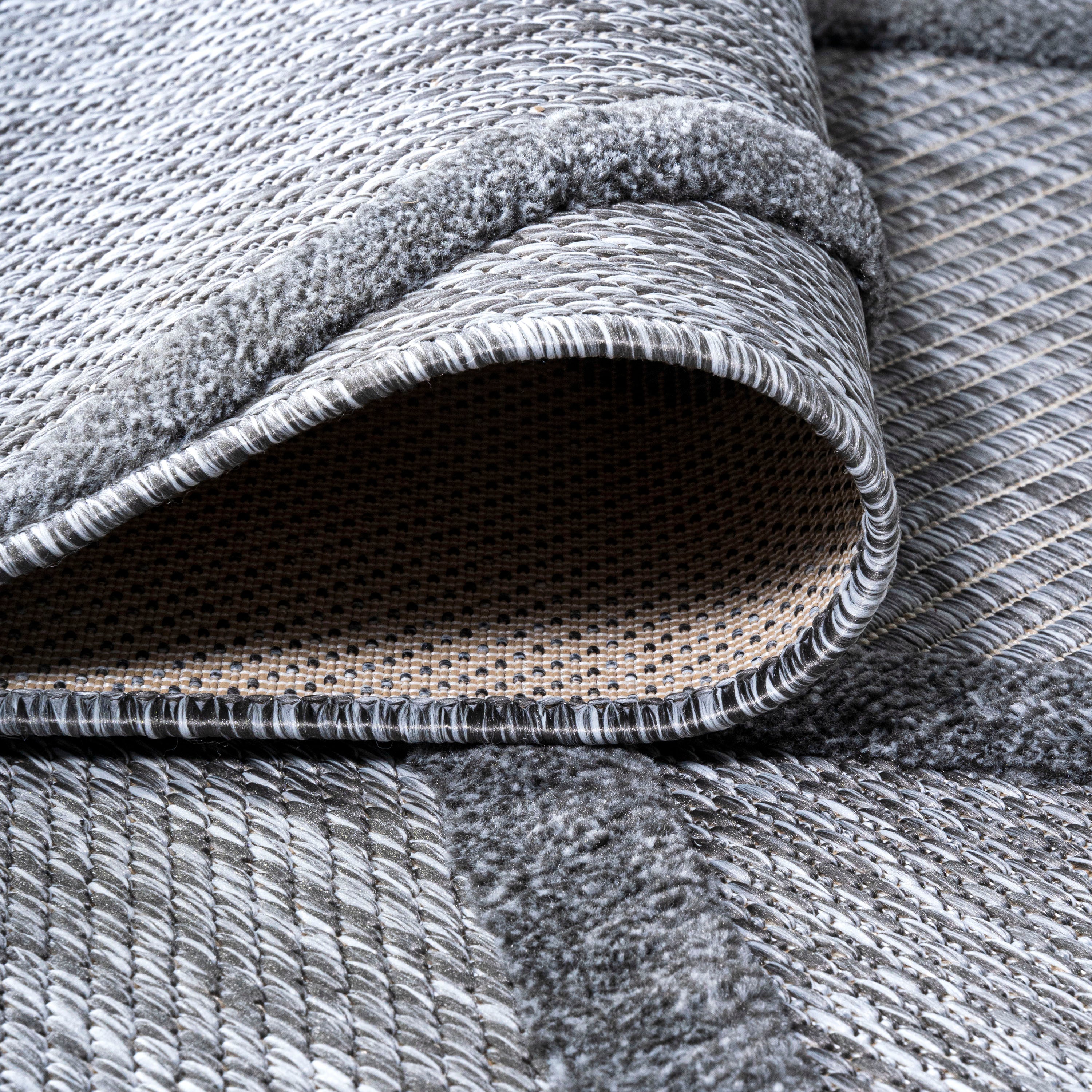 Salines Diamond Trellis Indoor/Outdoor Runner Rug