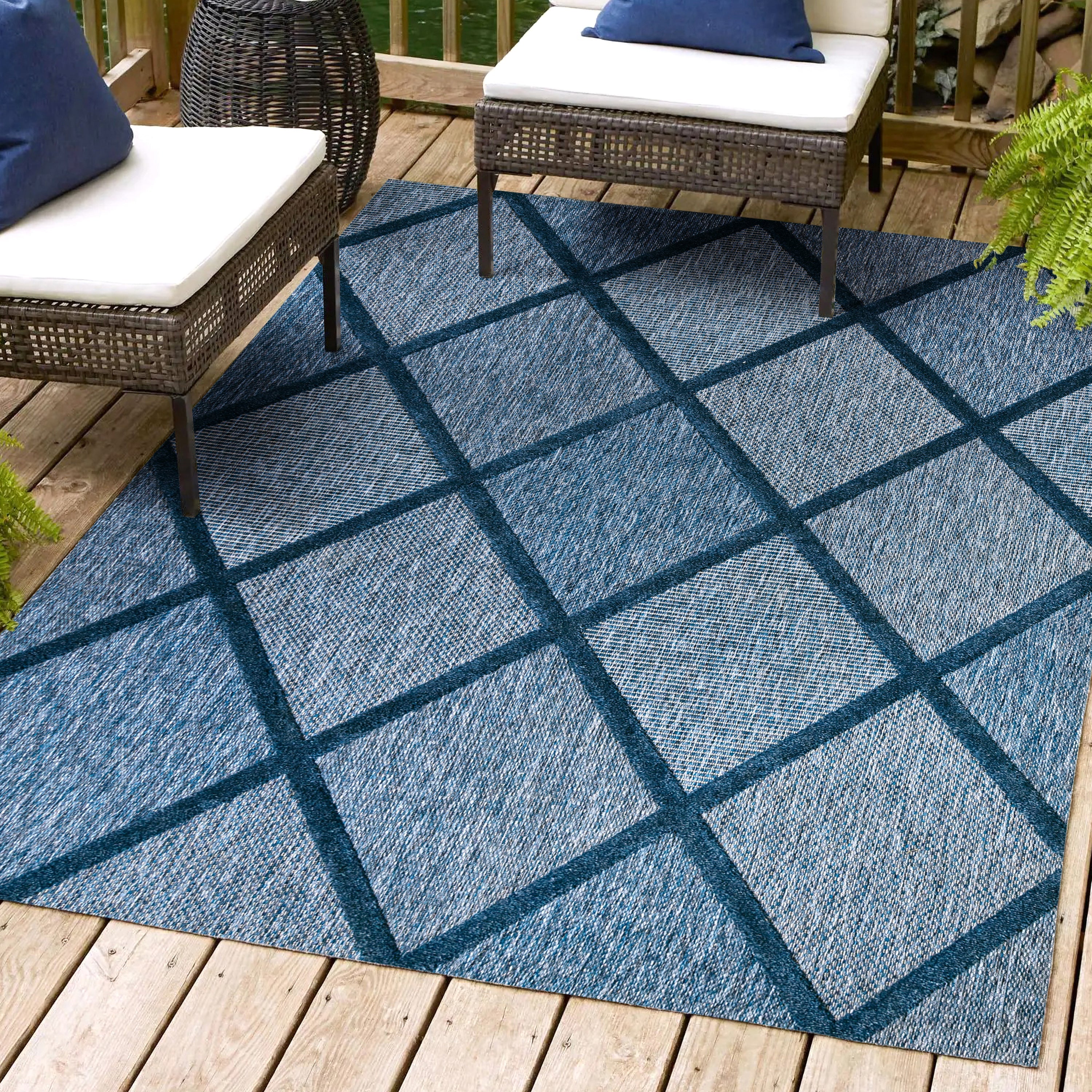 Salines Diamond Trellis Indoor/Outdoor Area Rug