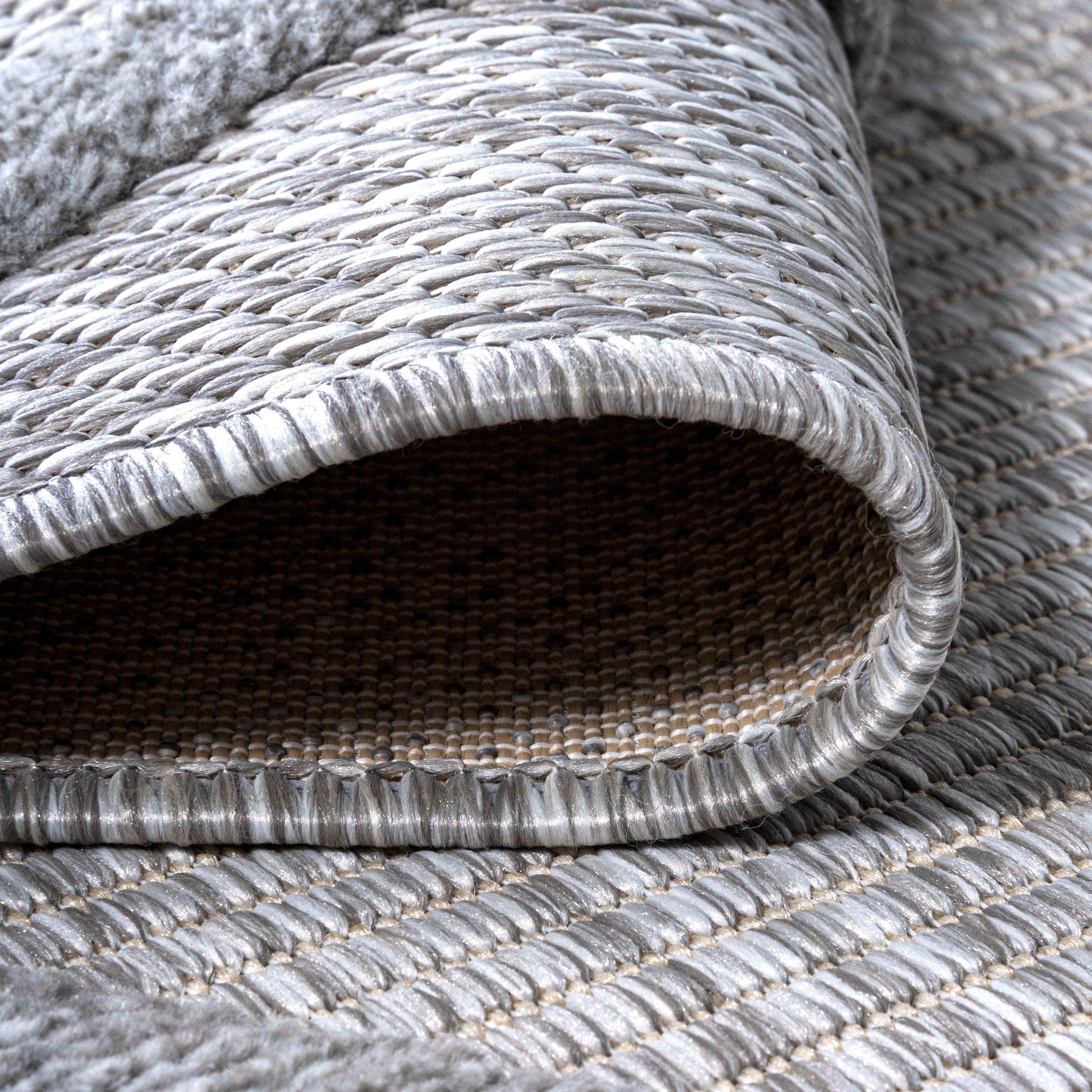 Salines Diamond Trellis Indoor/Outdoor Runner Rug