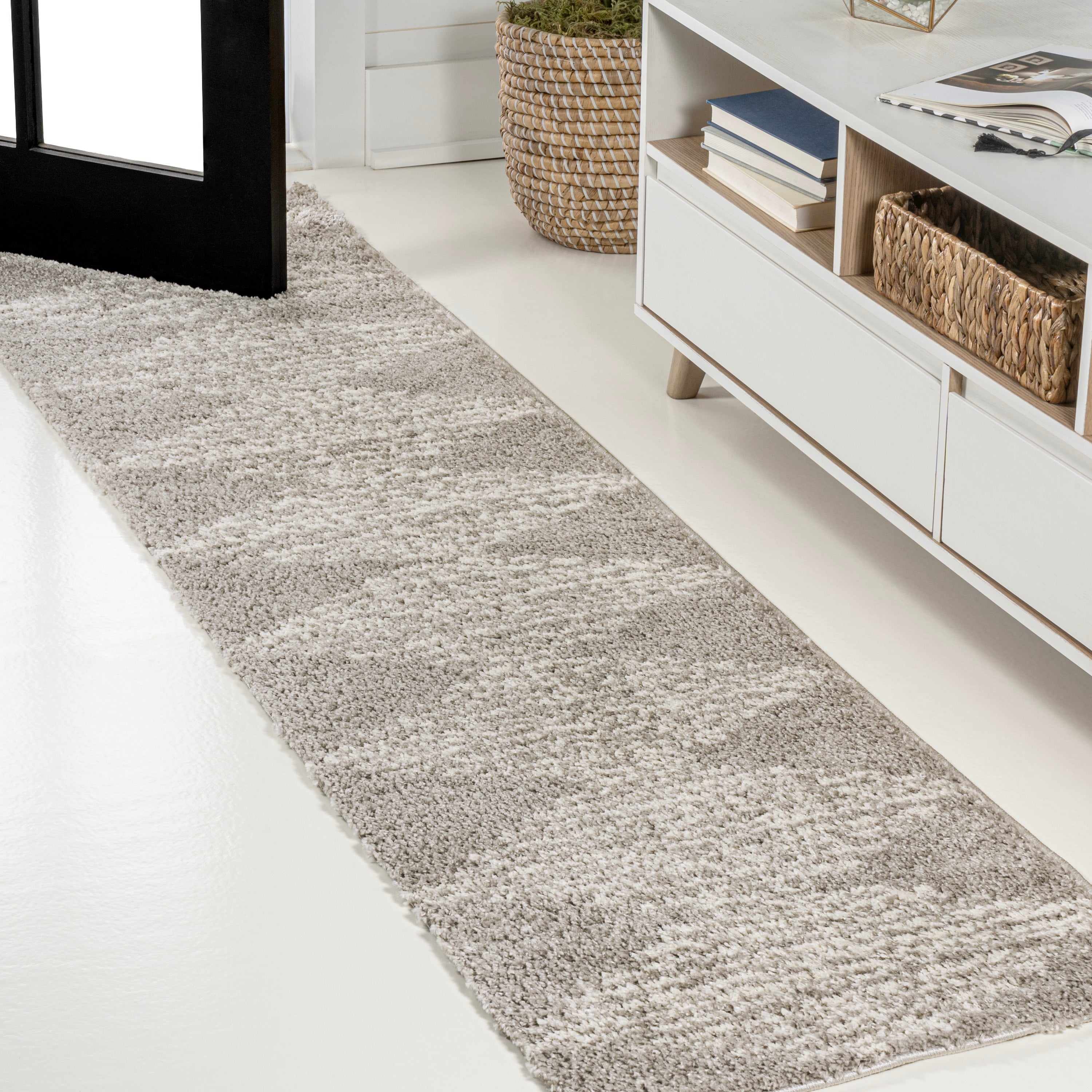 Elm Diamond Stripe Geometric Shag Runner Rug