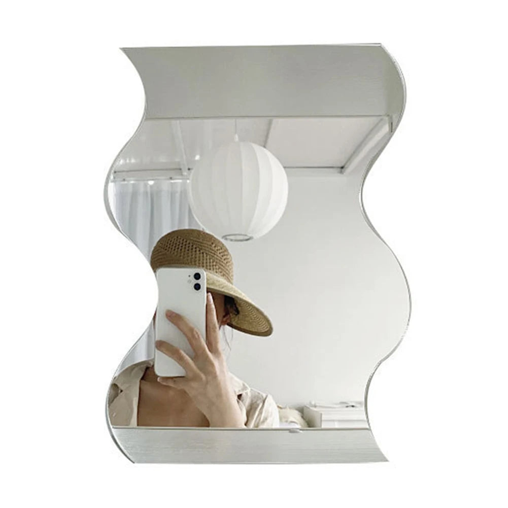 Makeup Wavy Mirror With Irregular Edge