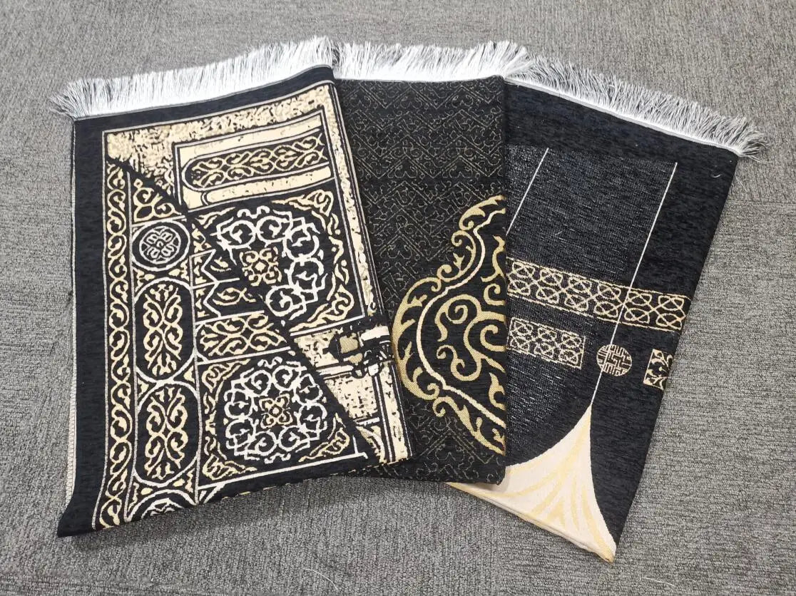 Prayer Mat & Beads Gift Set – Perfect Hajji Gift