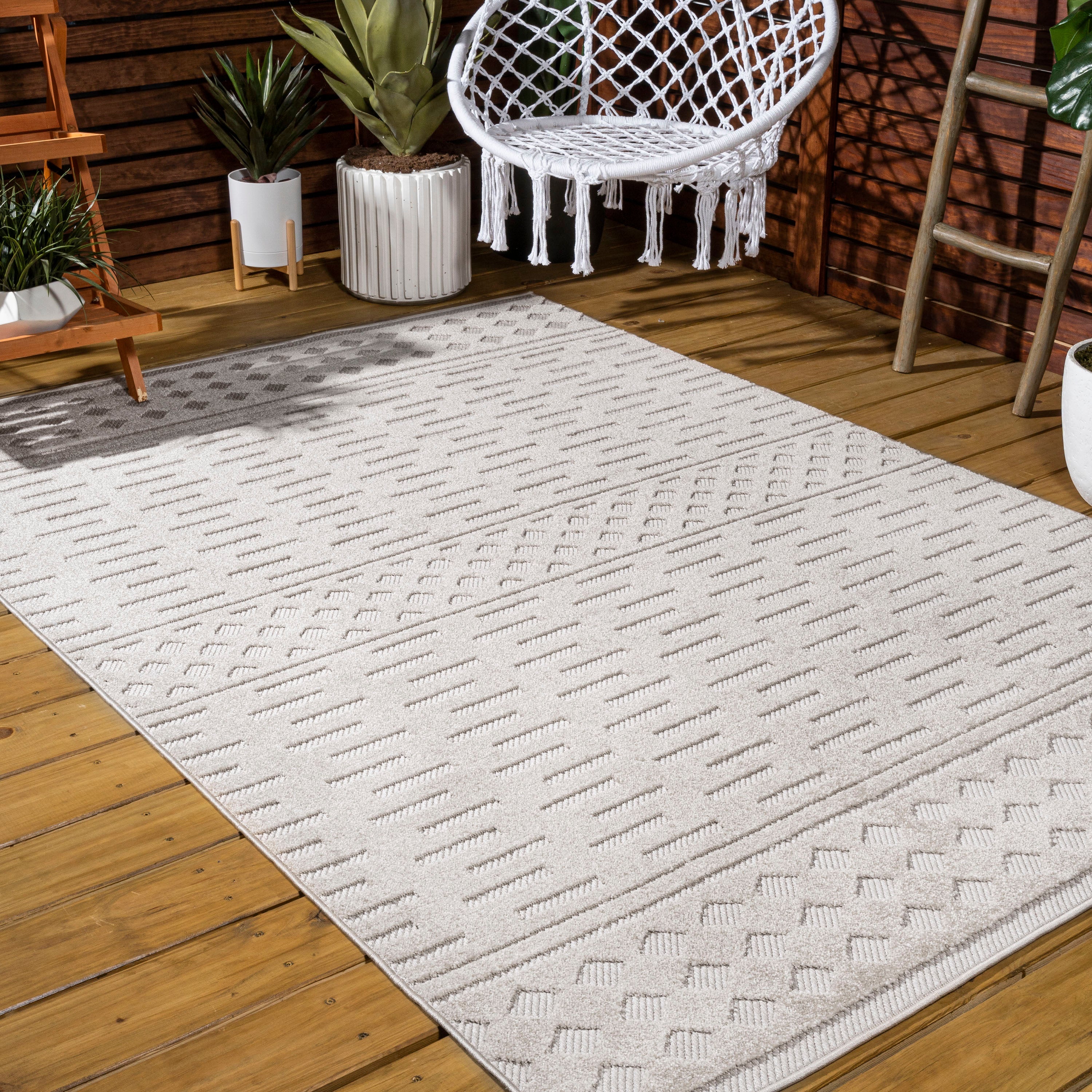 Xlendi High-Low Pile Moroccan Geometric Indoor/Outdoor Area Rug