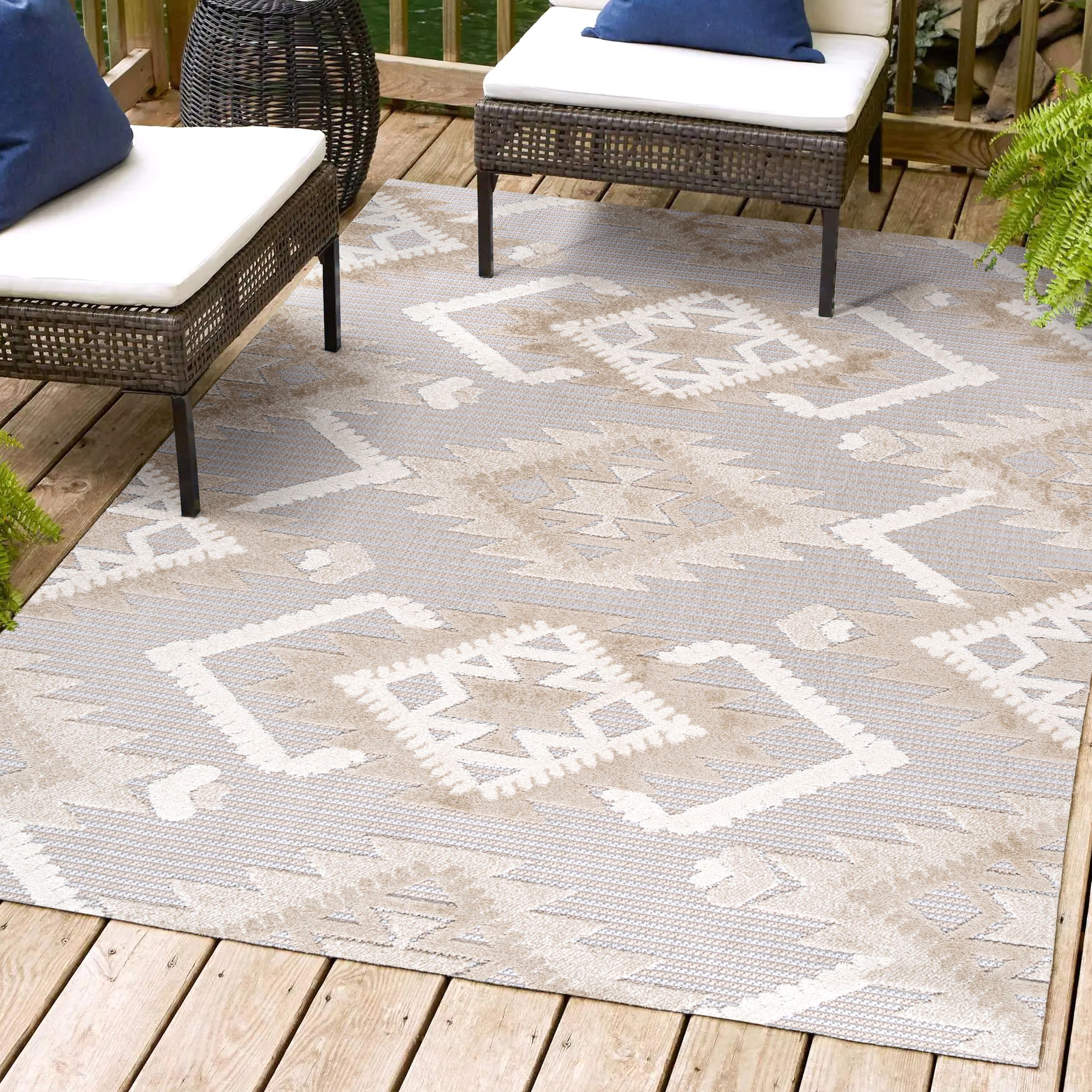 Sumak High-Low Pile Neutral Diamond Kilim Indoor/Outdoor Area Rug