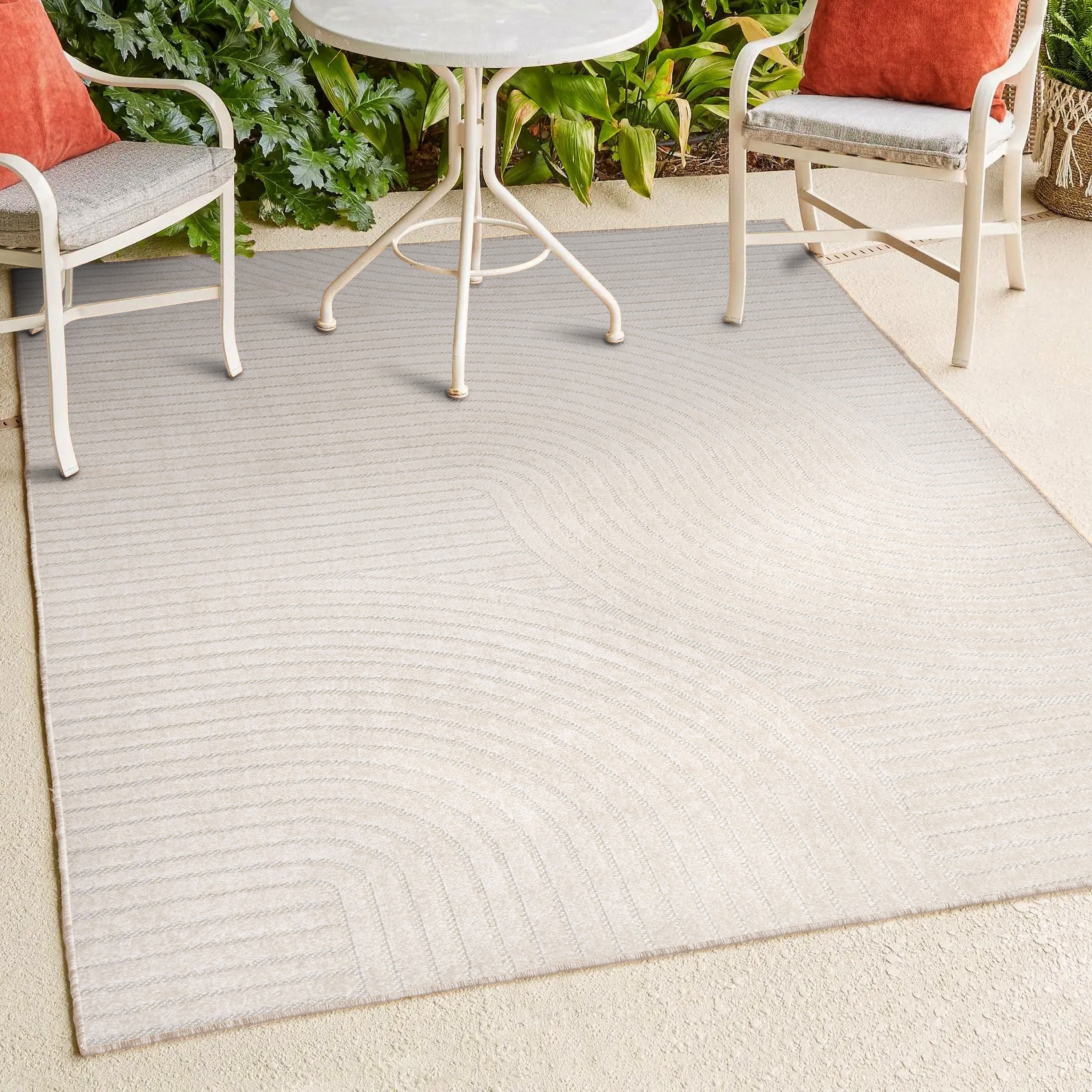 Duenas Shabby Damask Indoor/Outdoor Area Rug