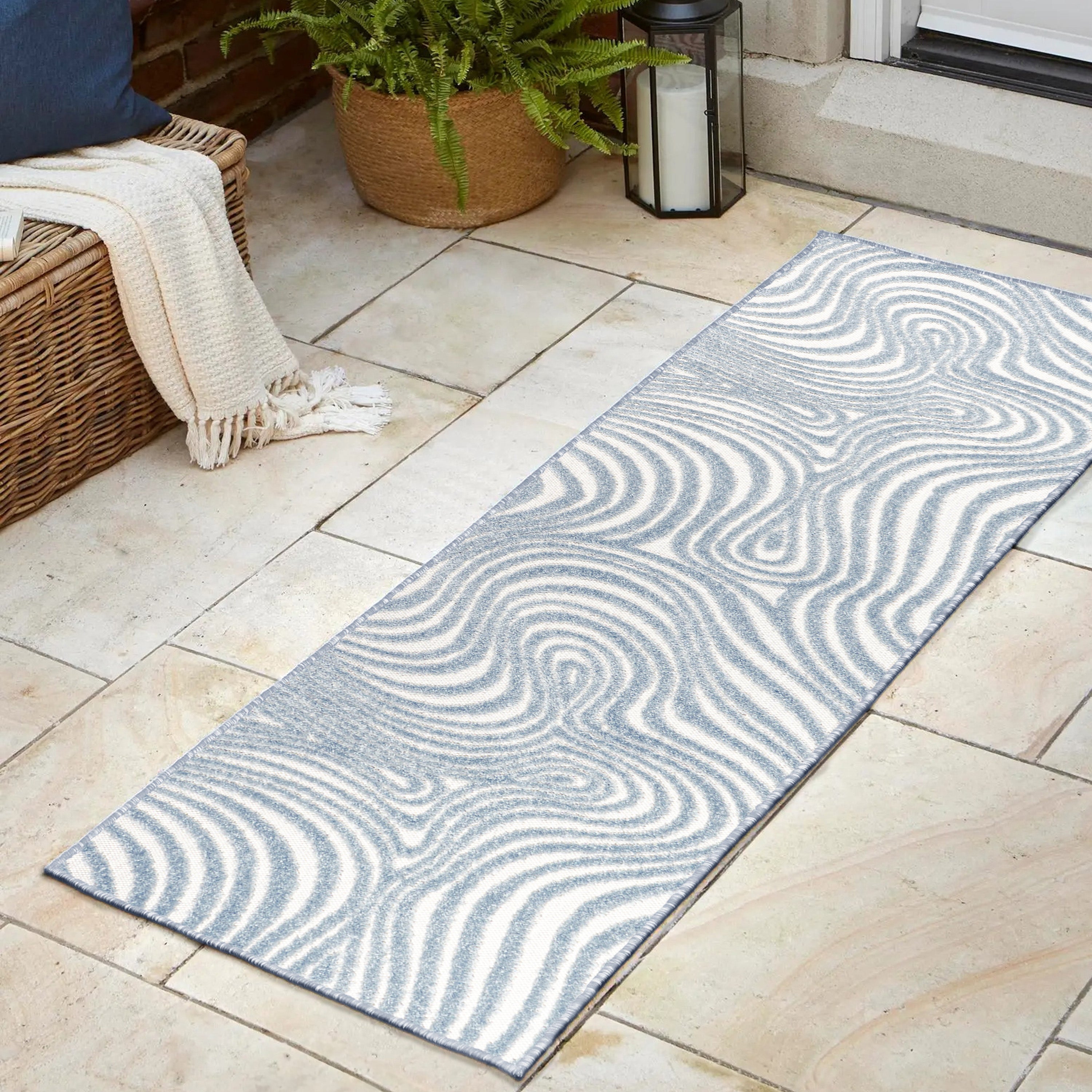 Maribo High-Low Abstract Groovy Striped Indoor/Outdoor Runner Rug