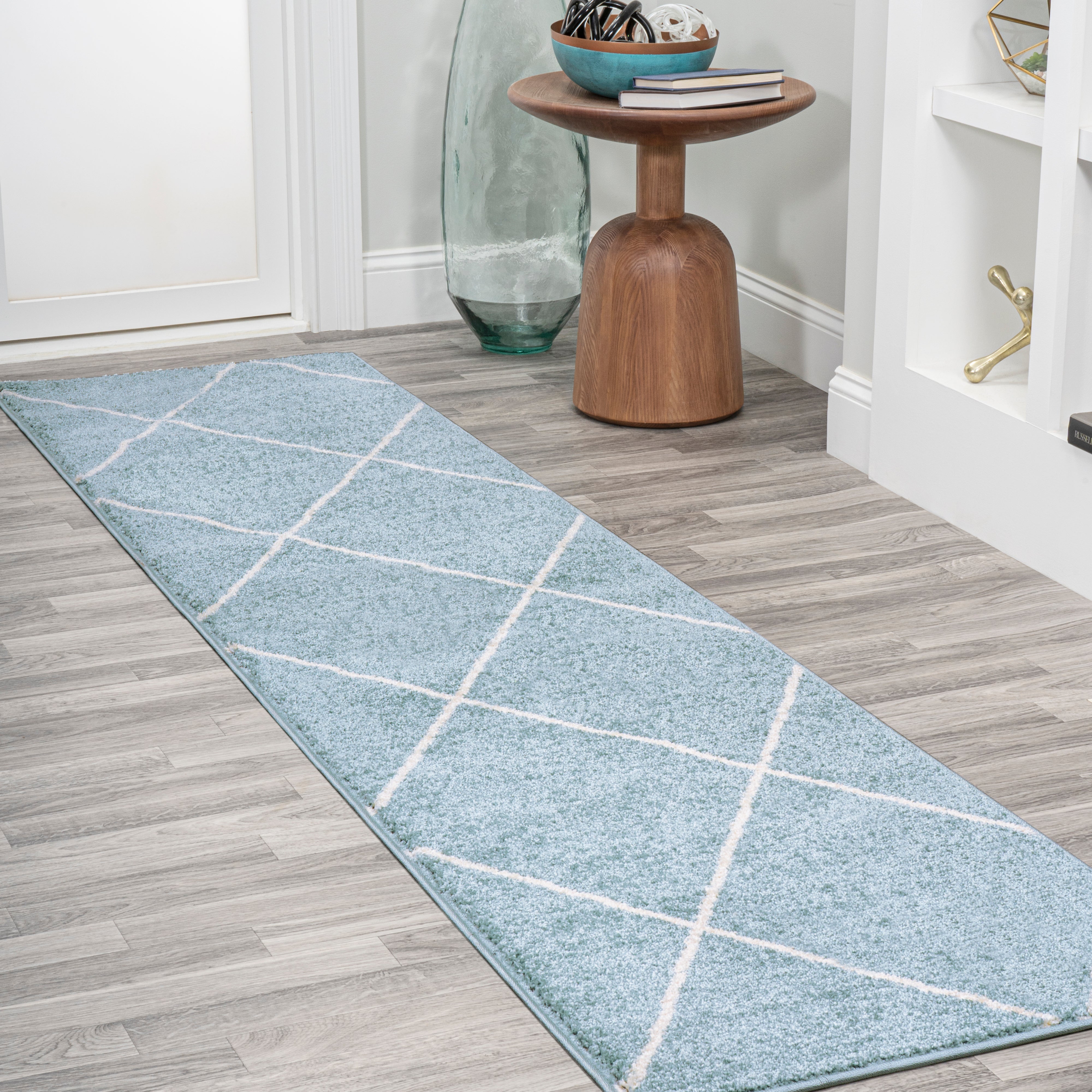 Cole Minimalist Diamond Trellis Runner Rug