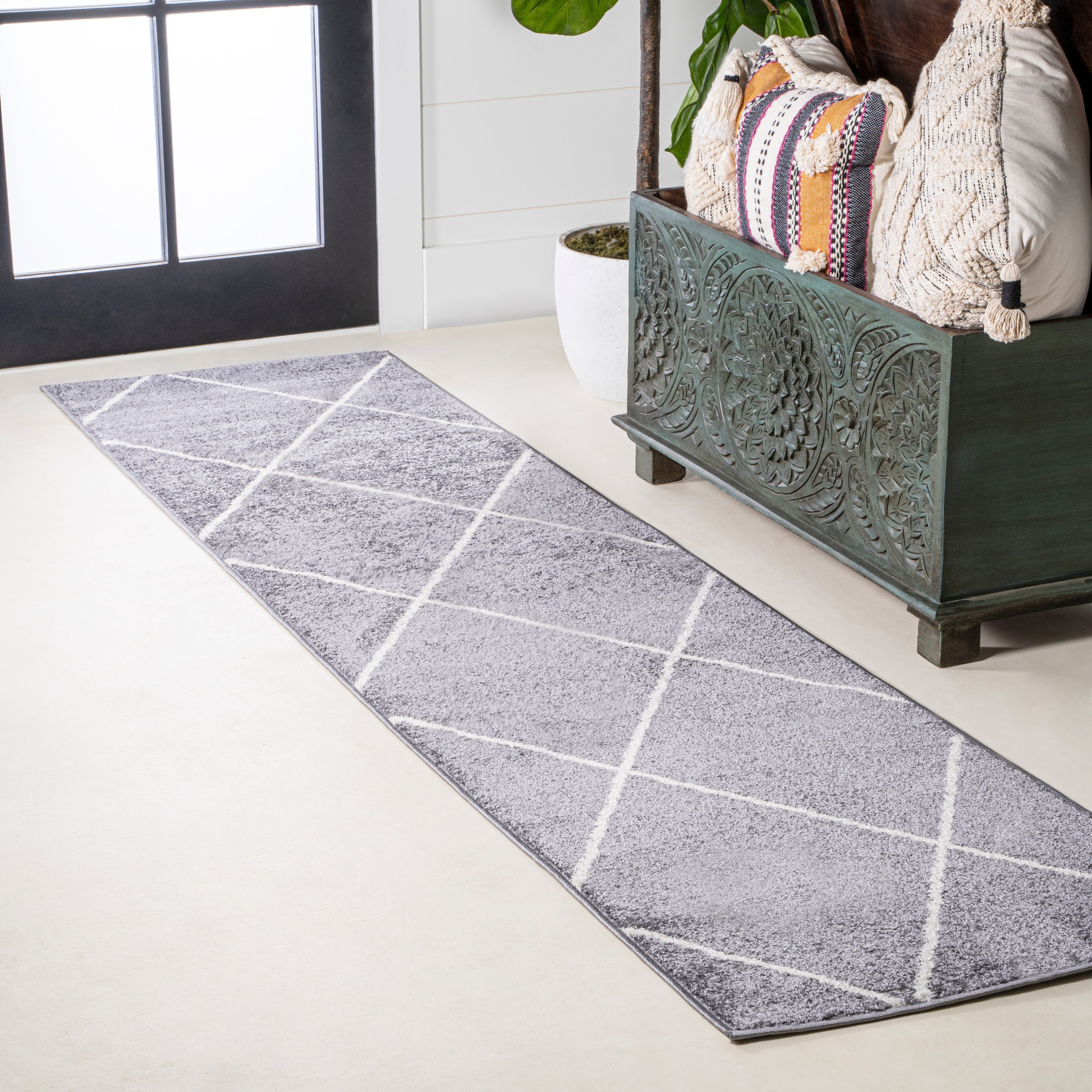 Cole Minimalist Diamond Trellis Runner Rug