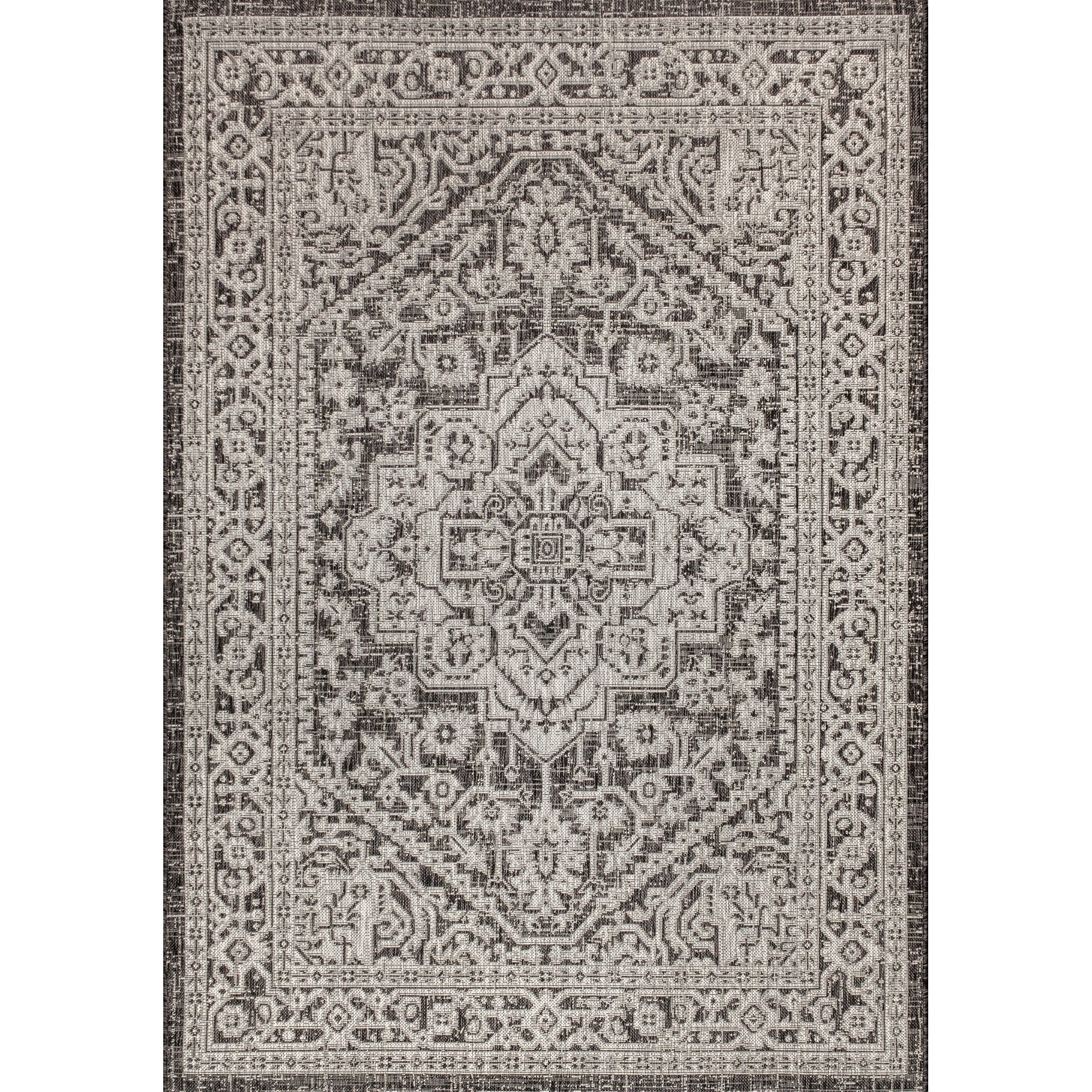 Sinjuri Medallion Textured Weave Indoor/Outdoor Area Rug