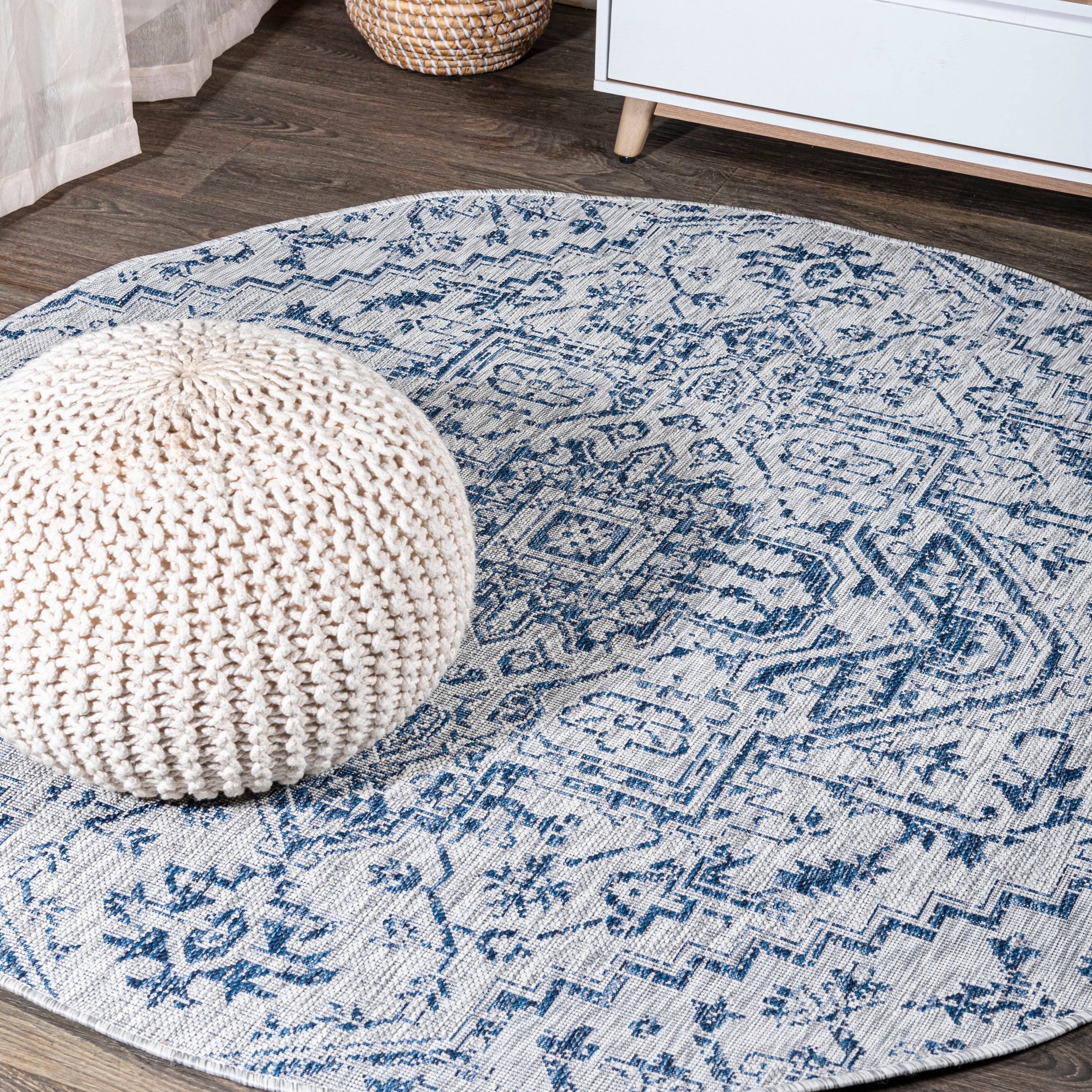 Estrella Bohemian Medallion Textured Weave Indoor/Outdoor Round Area Rug