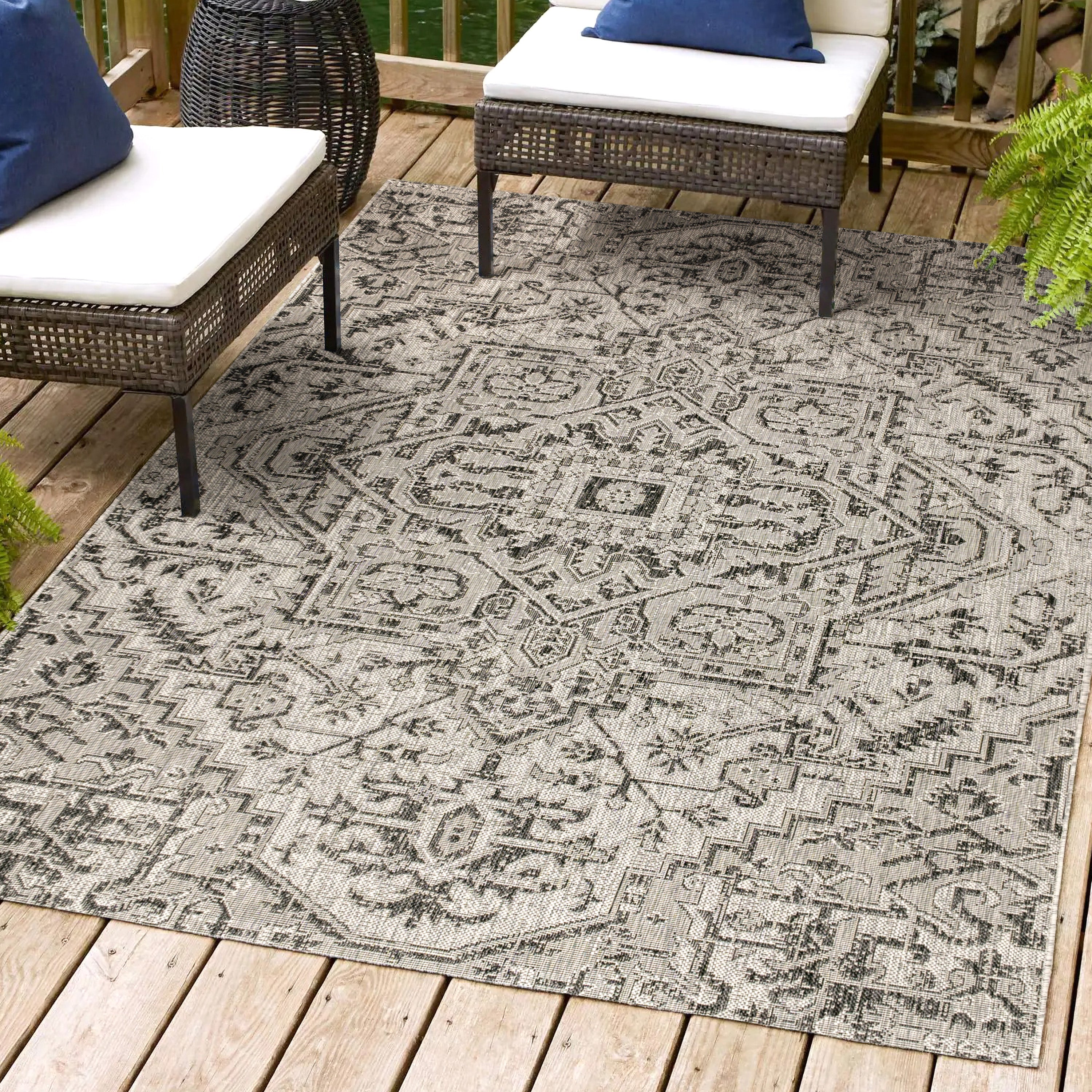 Estrella Bohemian Medallion Textured Weave Indoor/Outdoor Area Rug