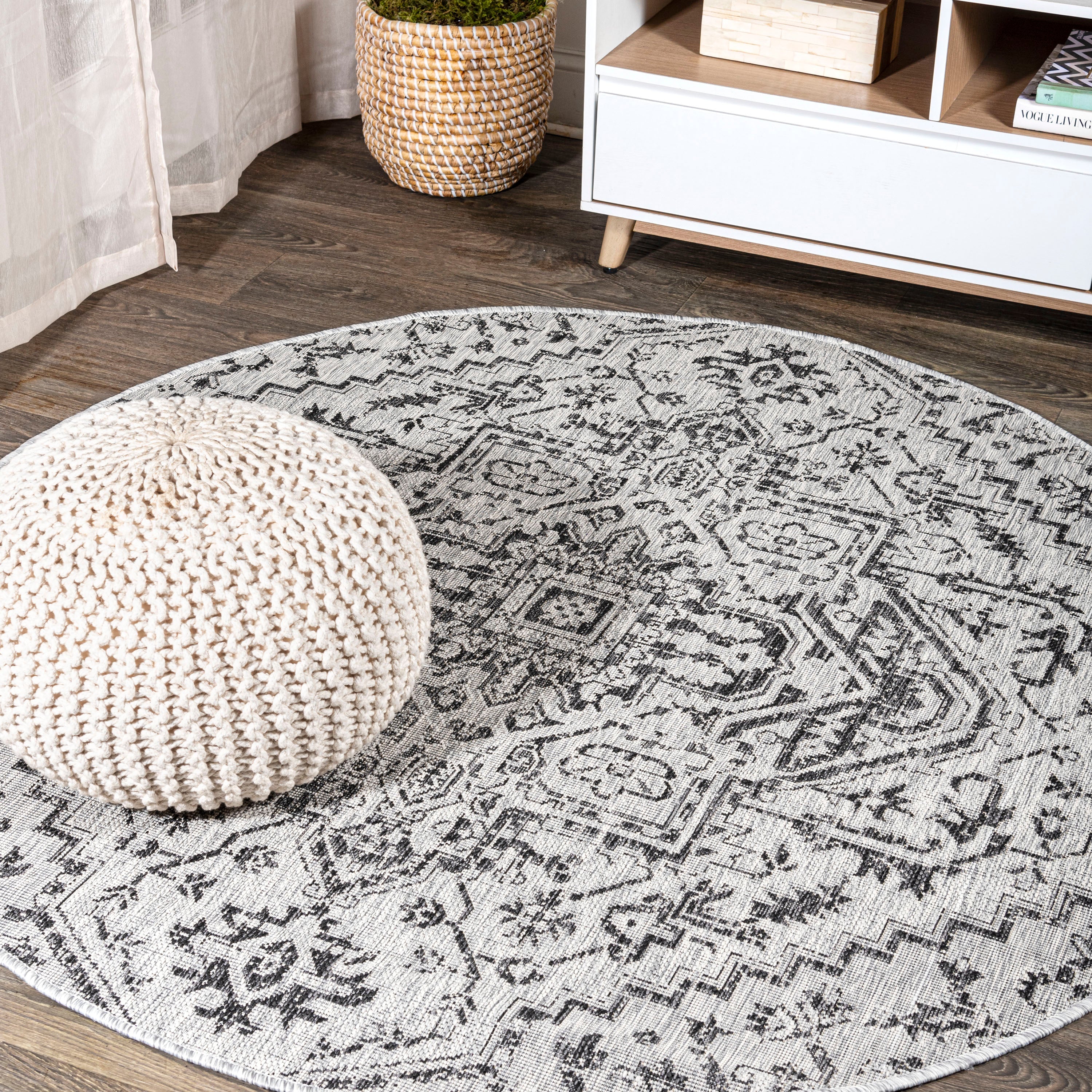 Estrella Bohemian Medallion Textured Weave Indoor/Outdoor Round Area Rug