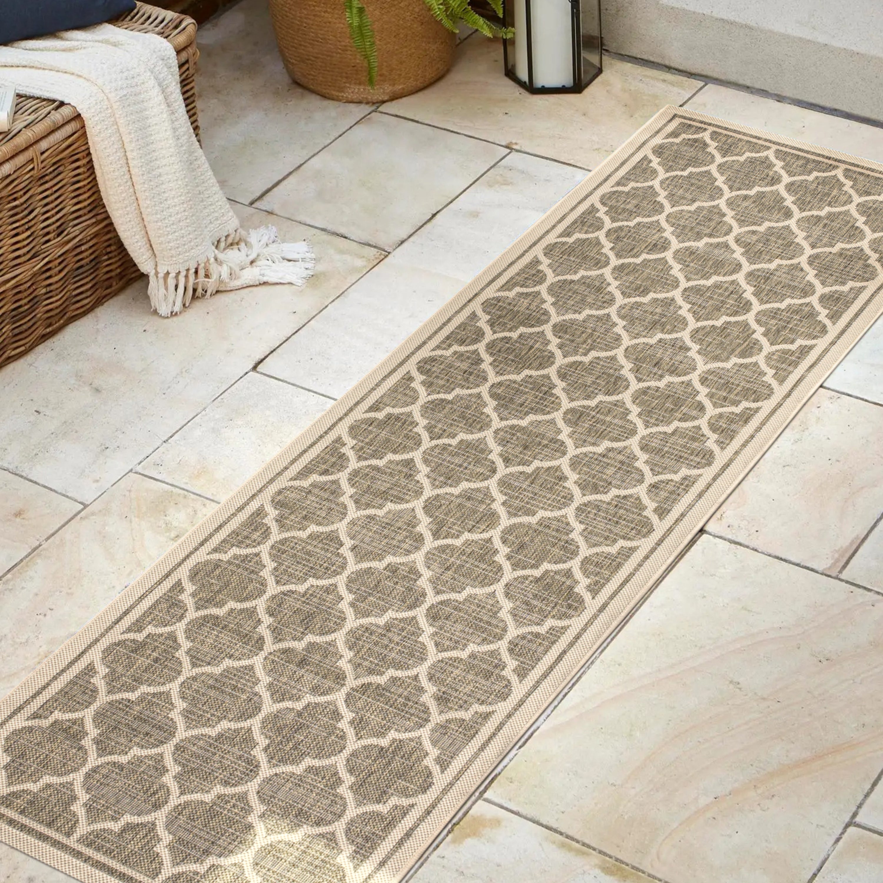 Trebol Moroccan Trellis Textured Indoor/Outdoor Runner Rug