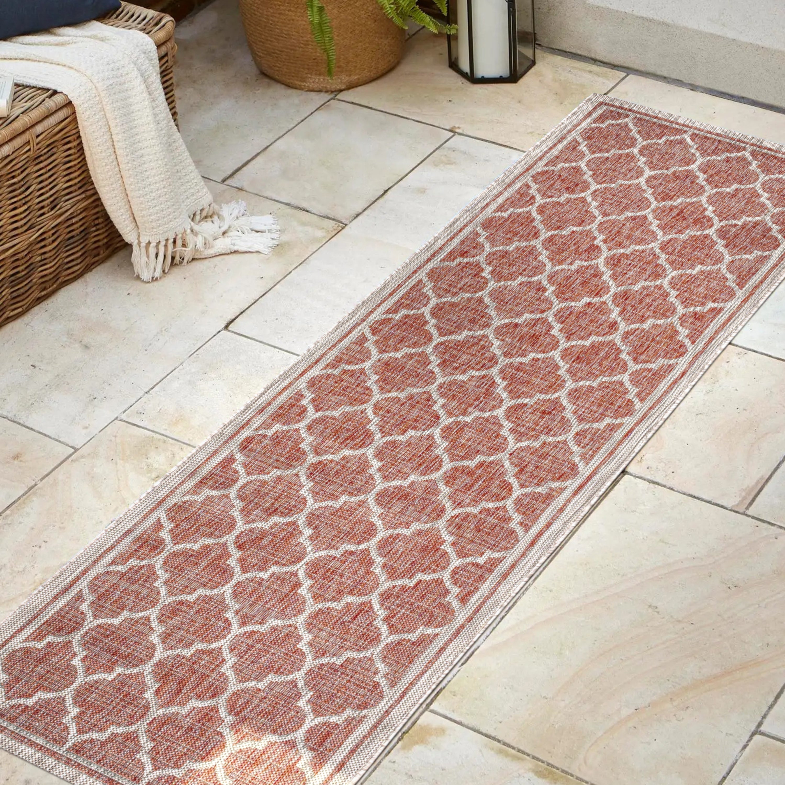 Trebol Moroccan Trellis Textured Indoor/Outdoor Runner Rug