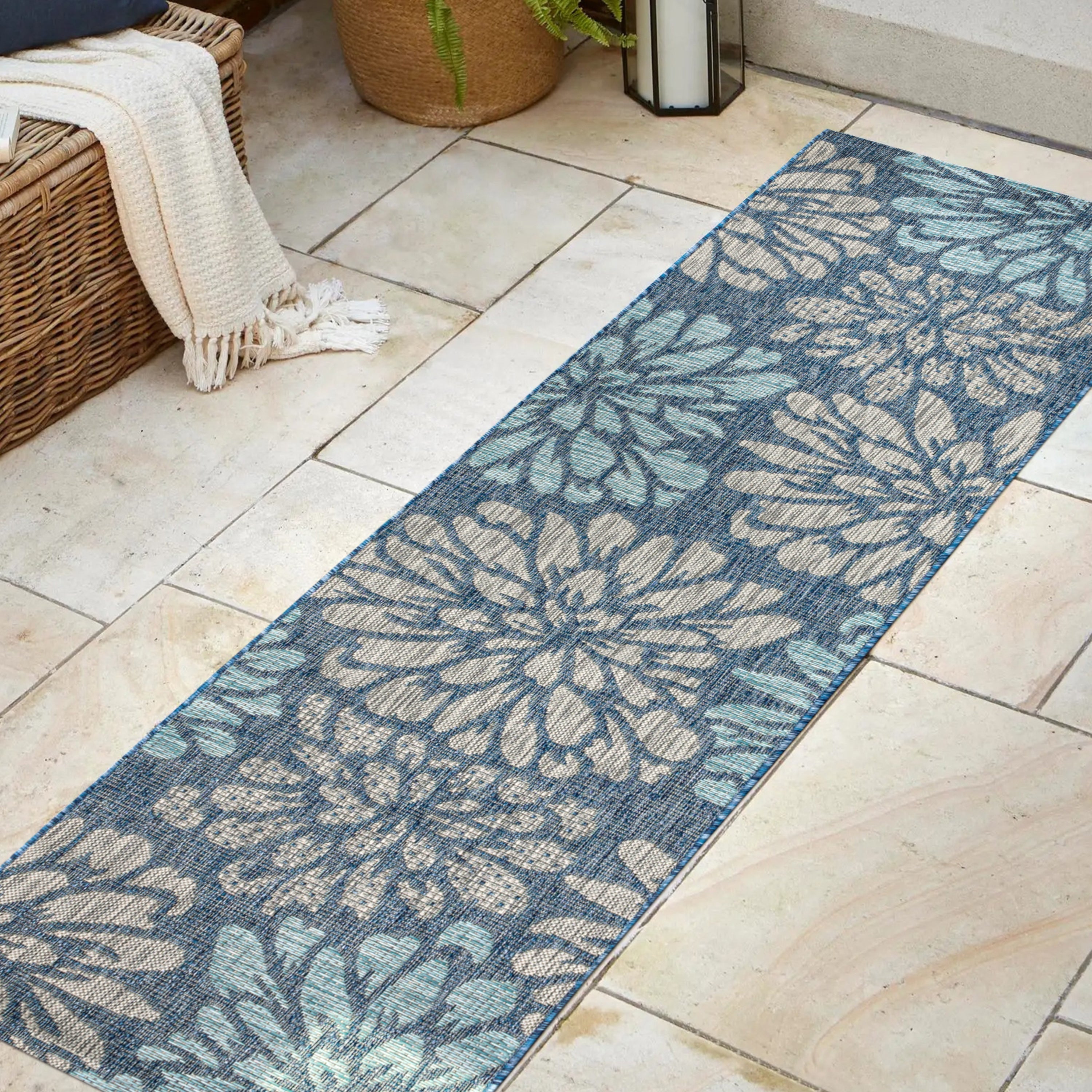 Zinnia Modern Floral Weave Indoor/Outdoor Runner Rug