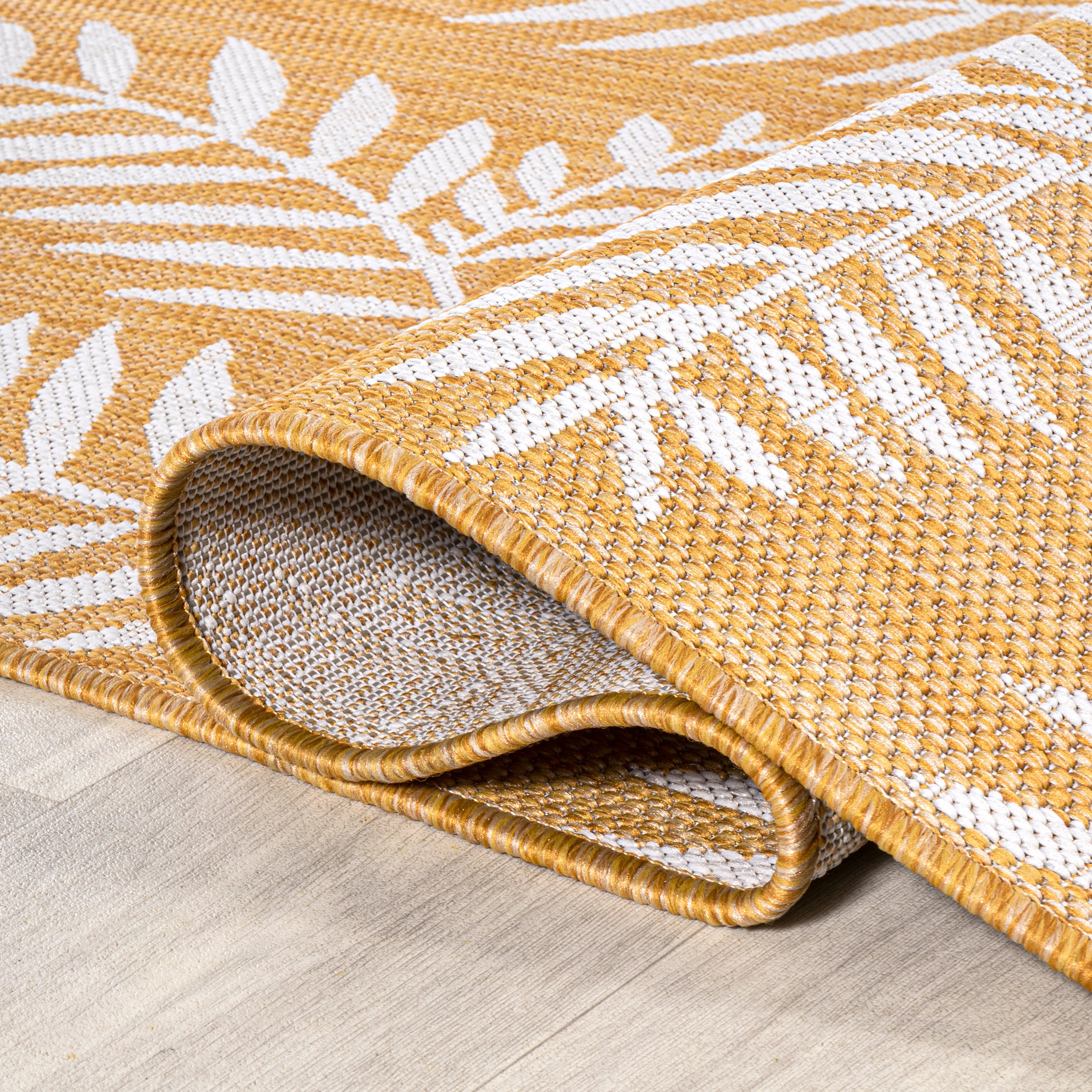 Nevis Palm Frond Indoor/Outdoor Round Area Rug
