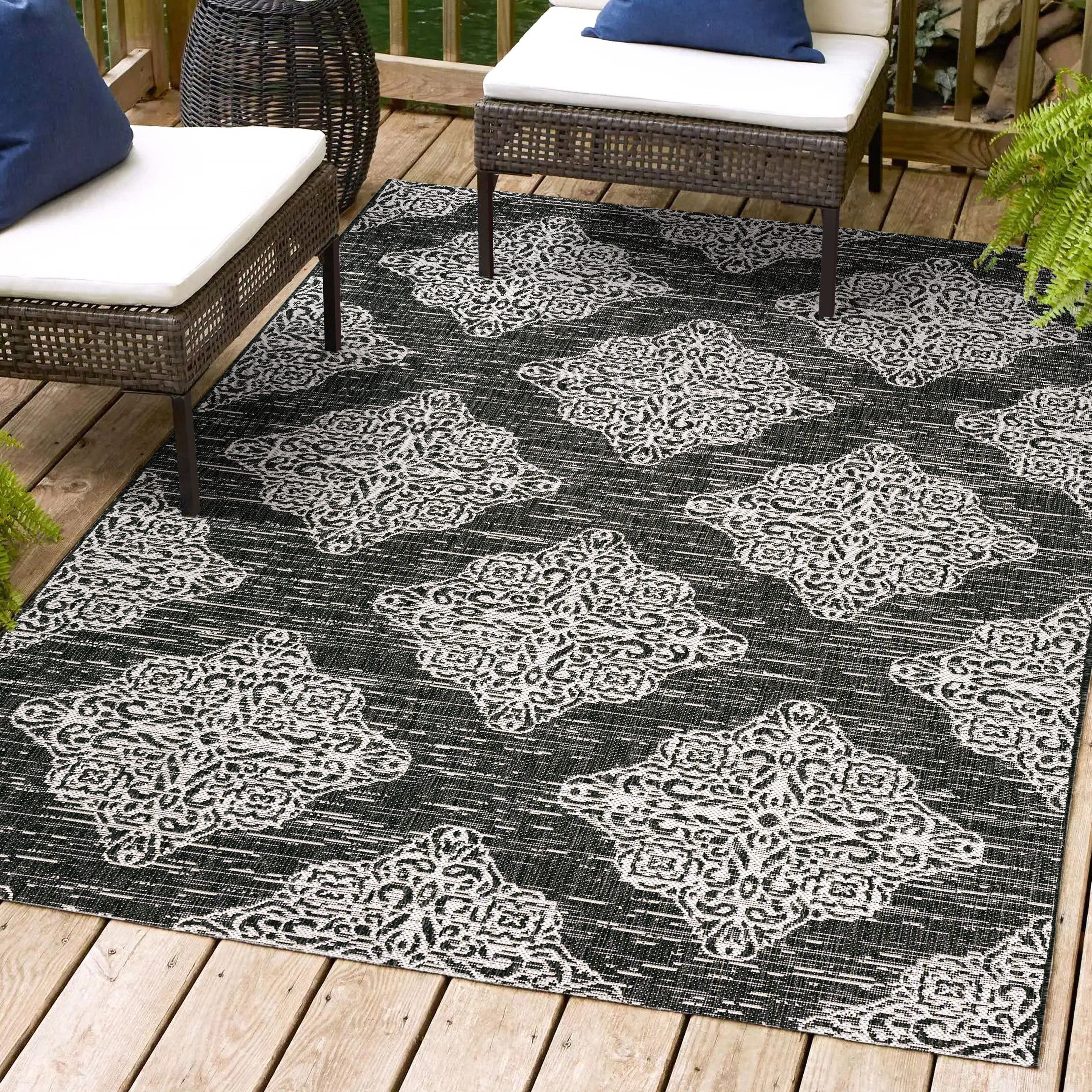 Tuscany Ornate Medallions Indoor/Outdoor Area Rug