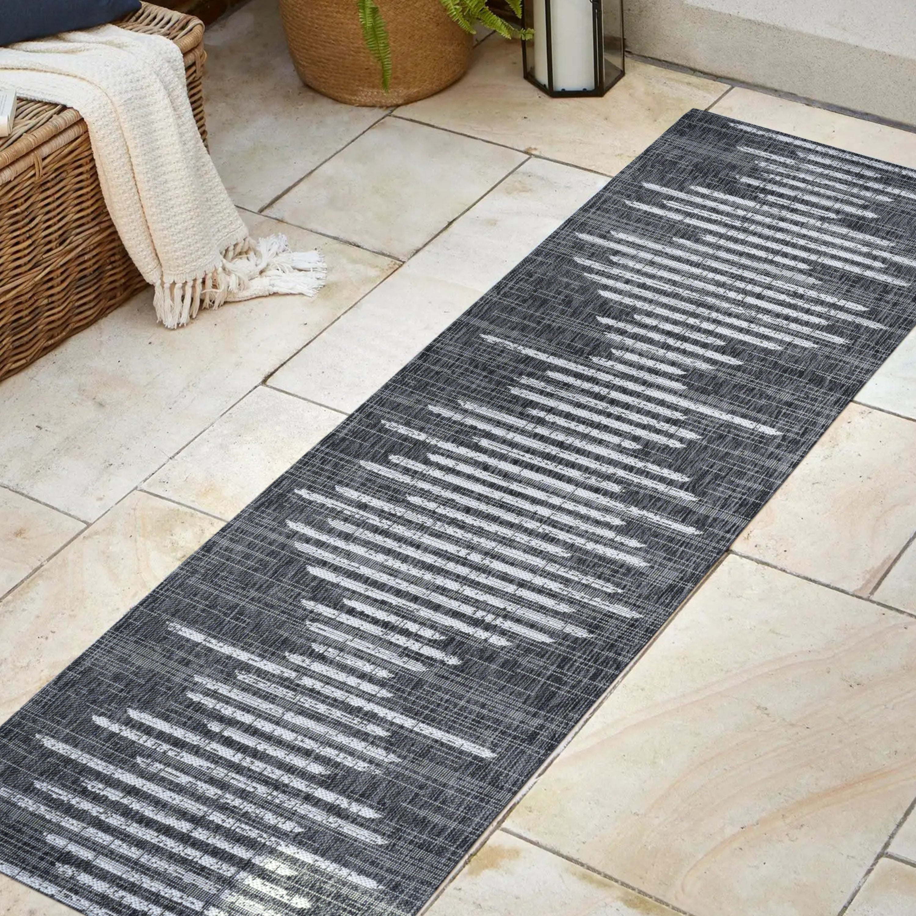 Zolak Berber Stripe Geometric Indoor/Outdoor Runner Rug