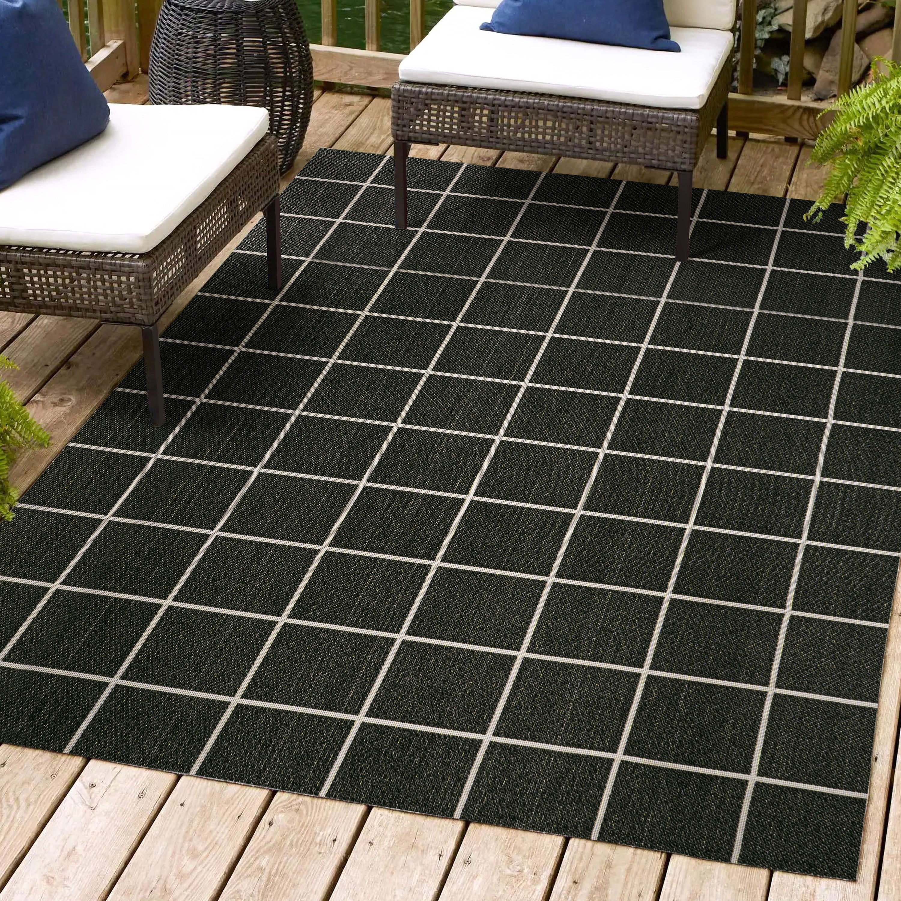 Grid Modern Squares Indoor/Outdoor Square Area Rug