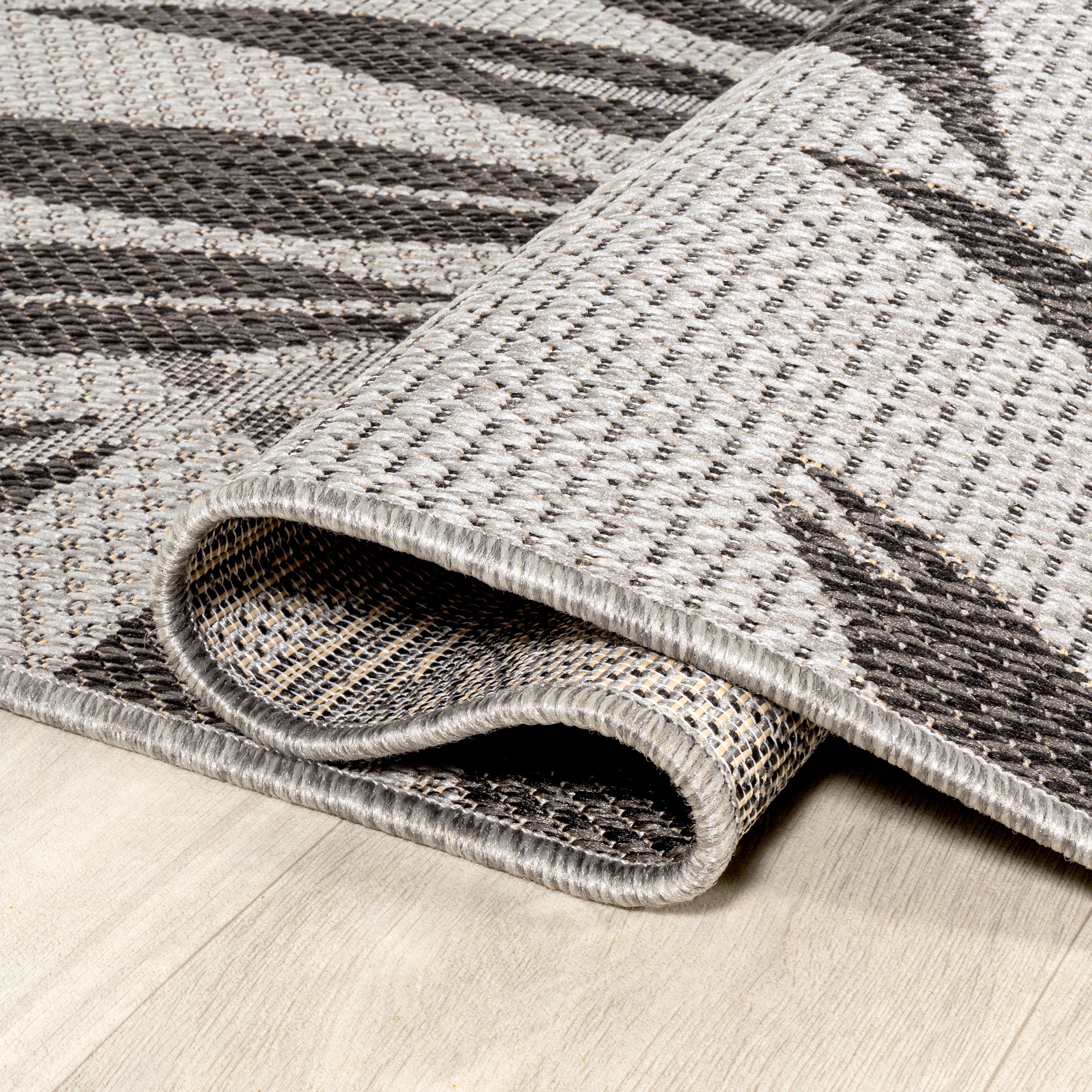 Havana Simple Tropical Palm Leaf Indoor/Outdoor Runner Rug