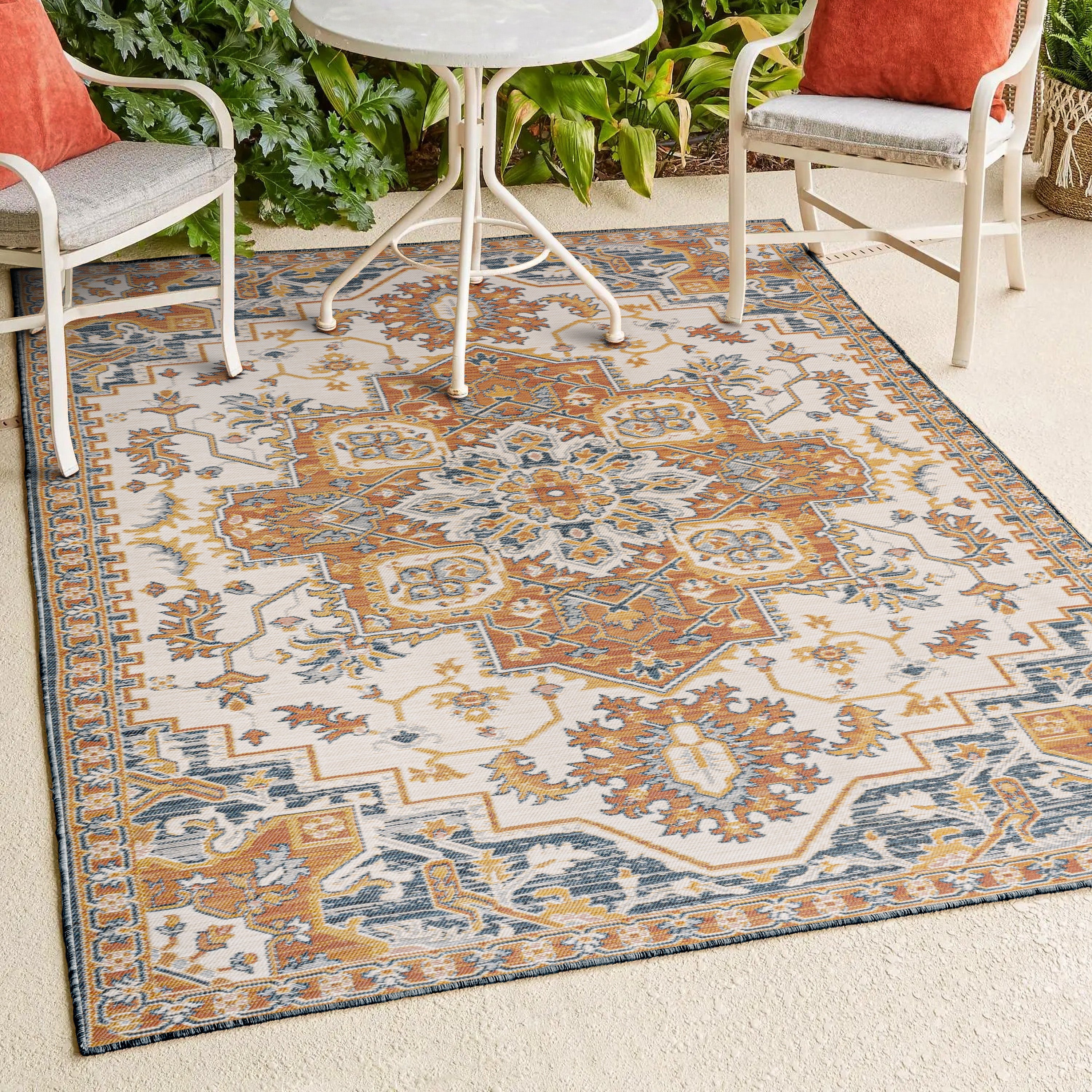 Bijan Traditional Vintage Medallion Reversible Machine-Washable Indoor/Outdoor Area Rug