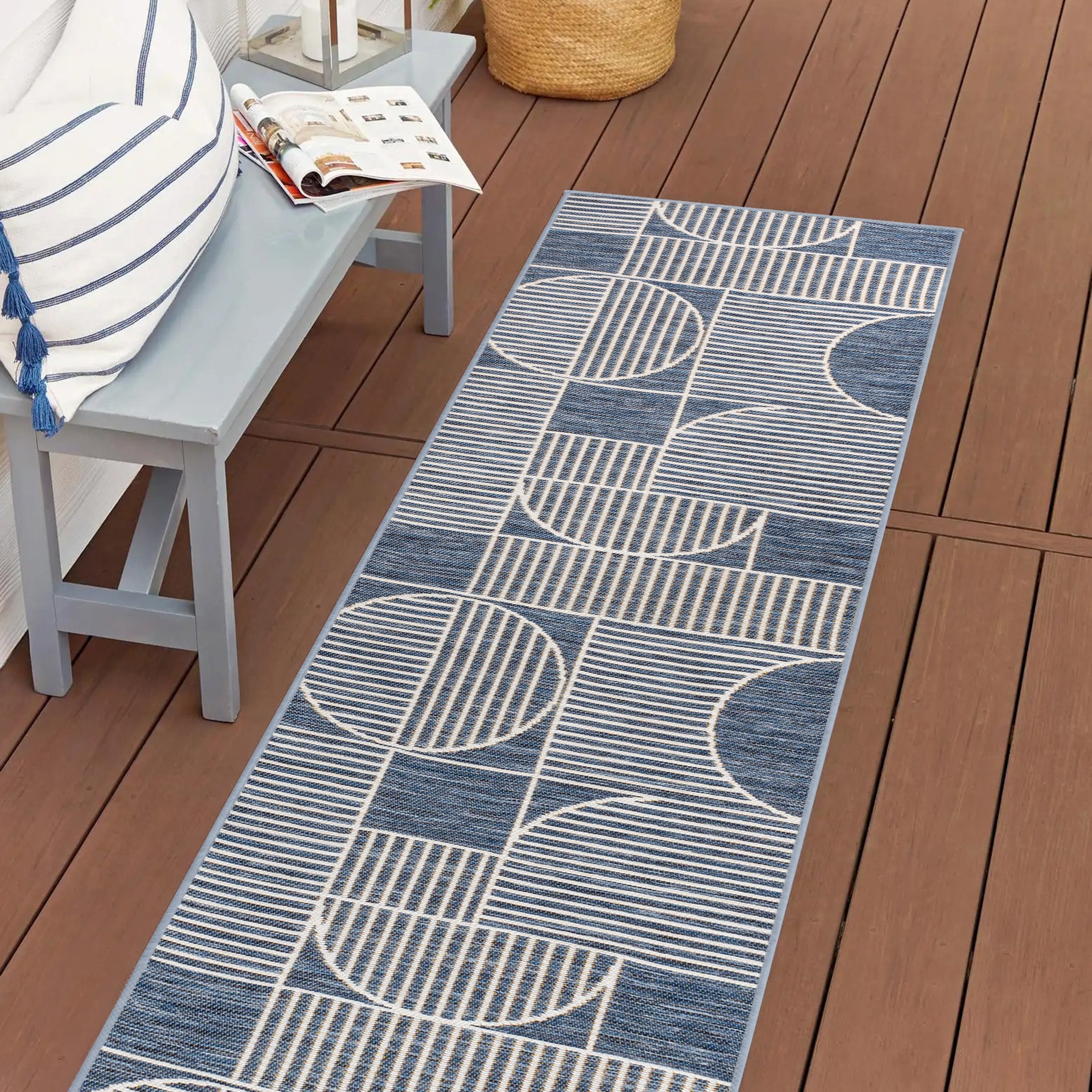 Arielle Mid-Century Modern Geometric Lines Reversible Machine-Washable Indoor/Outdoor Runner Rug