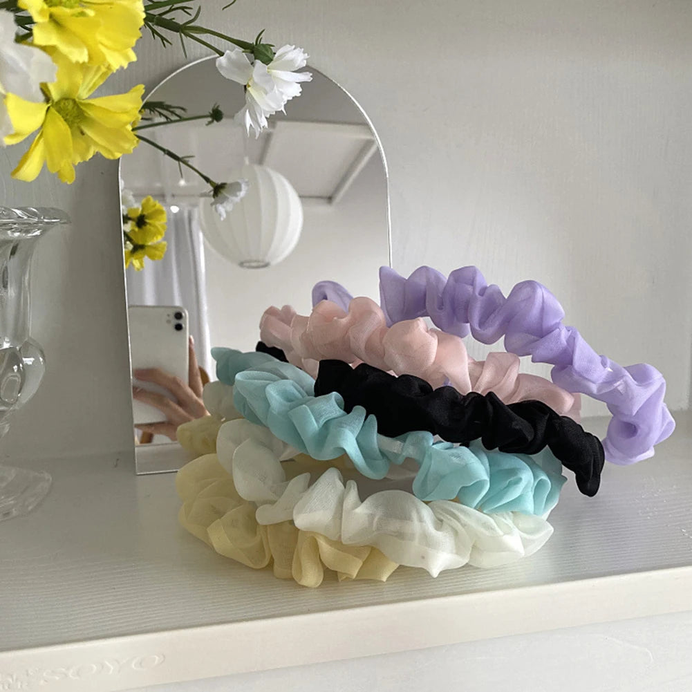 Makeup Wavy Mirror With Irregular Edge
