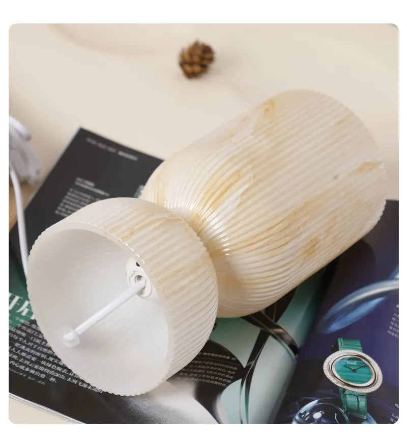 Stance Table Lamp