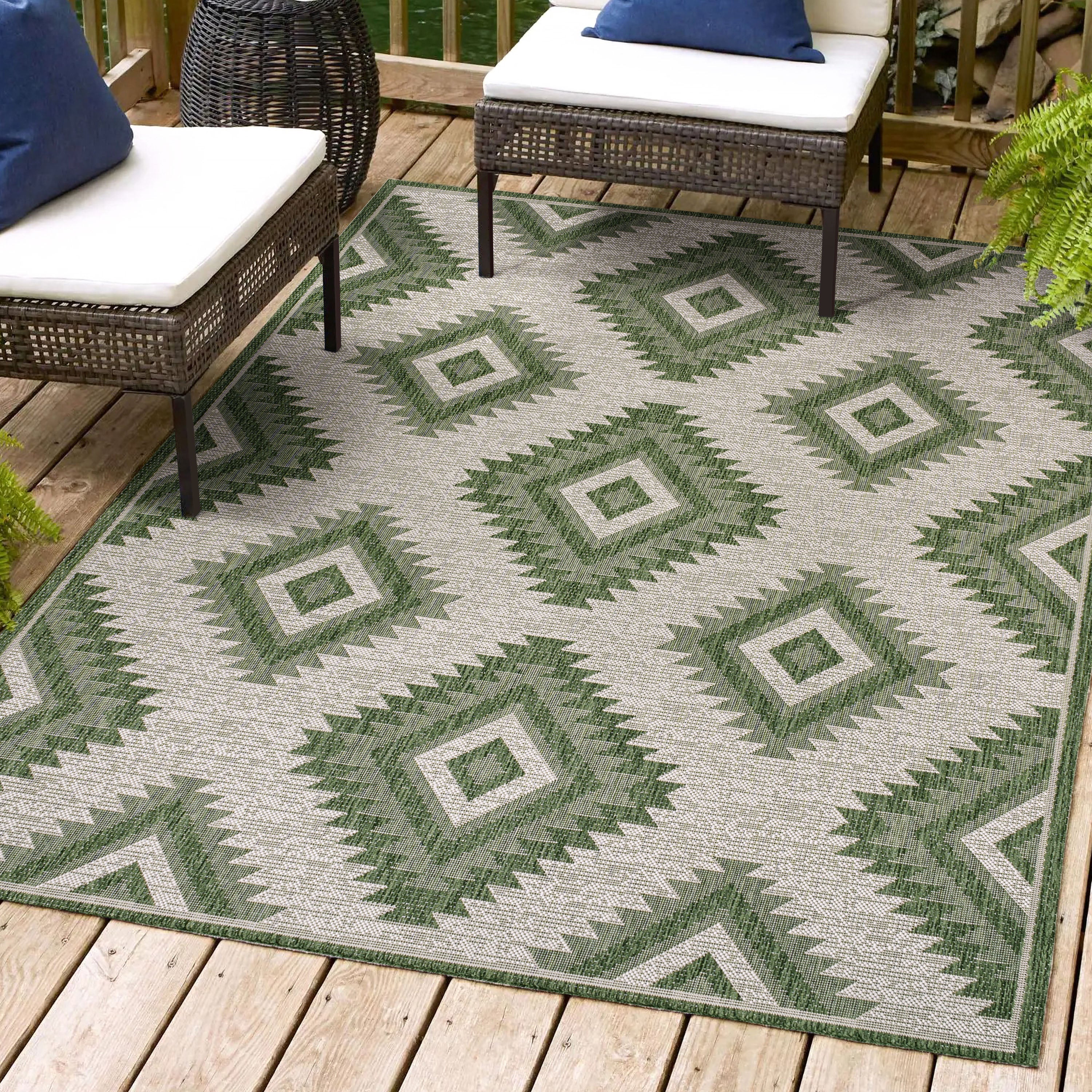 Lior Geometric Moroccan Chic Diamond Indoor/Outdoor Area Rug