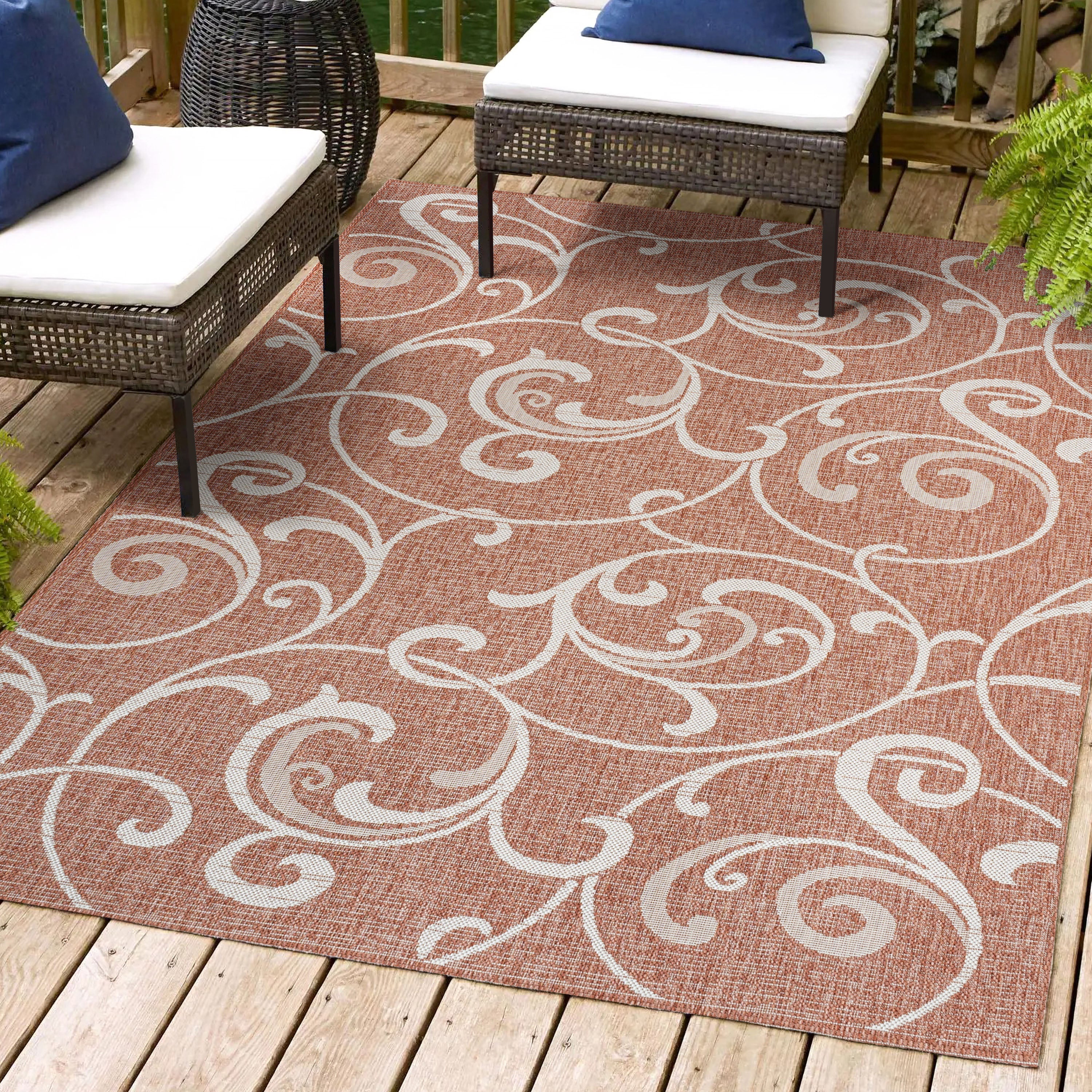 Maribel Traditional Classic Bold All-Over Scroll Indoor/Outdoor Area Rug