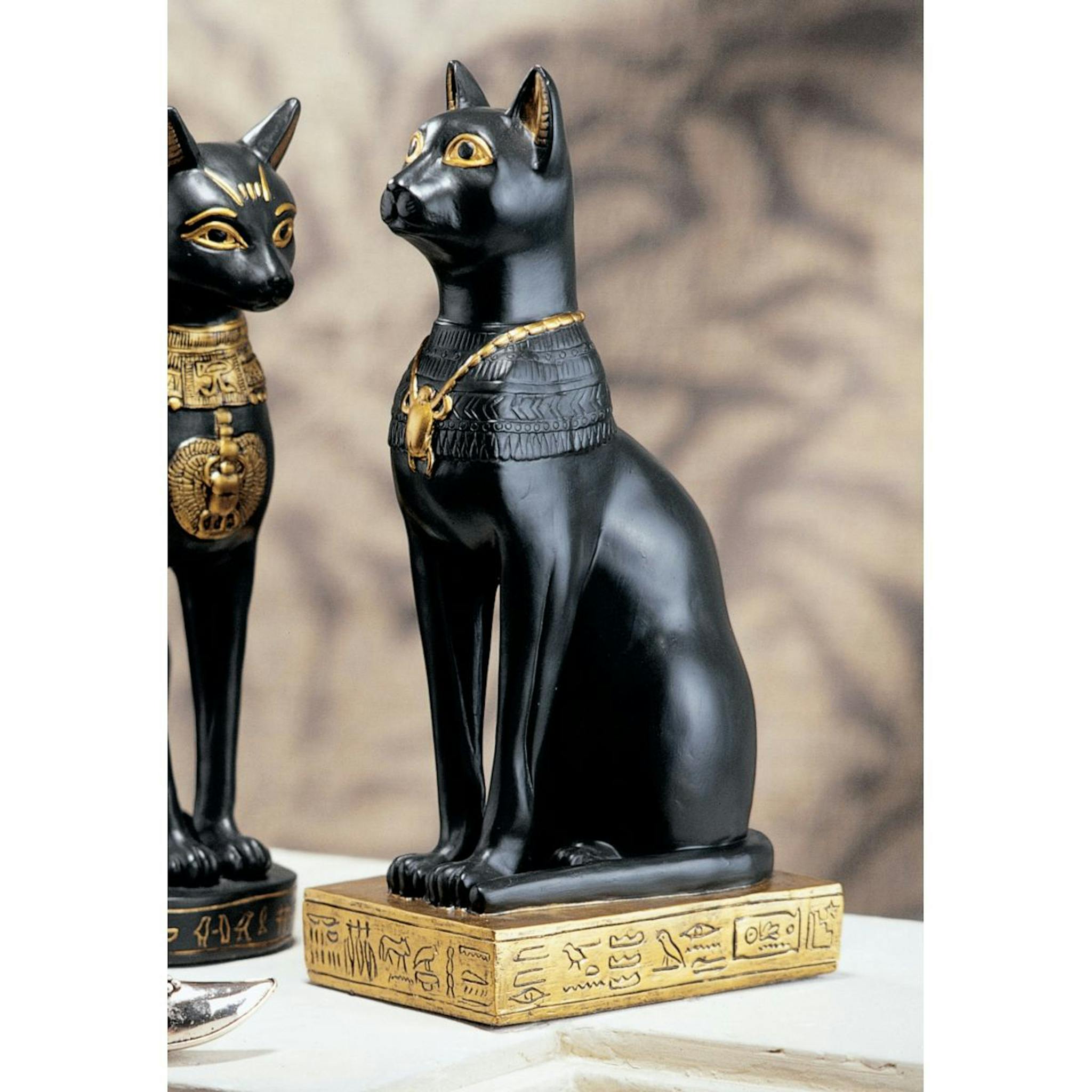 Egyptian Cat Goddess Bastet Statue (Bastet without Earrings)