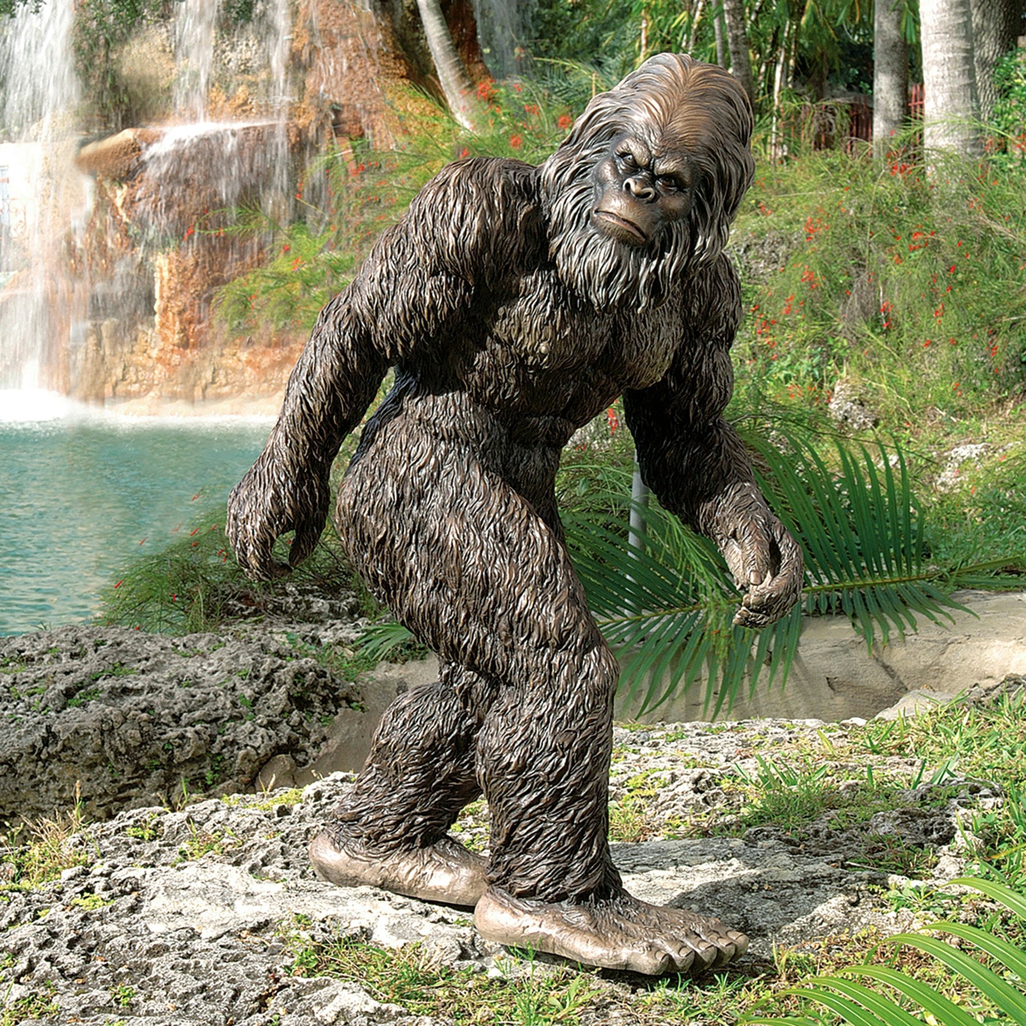 Bigfoot, the Garden Yeti Statue: Large