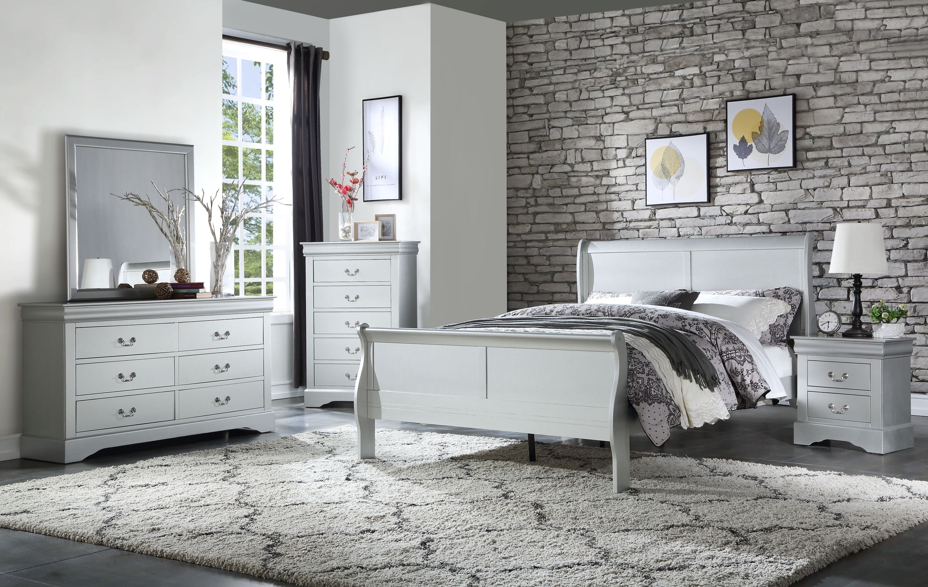 Louis Philippe Platinum Finish Queen Sleigh Bed