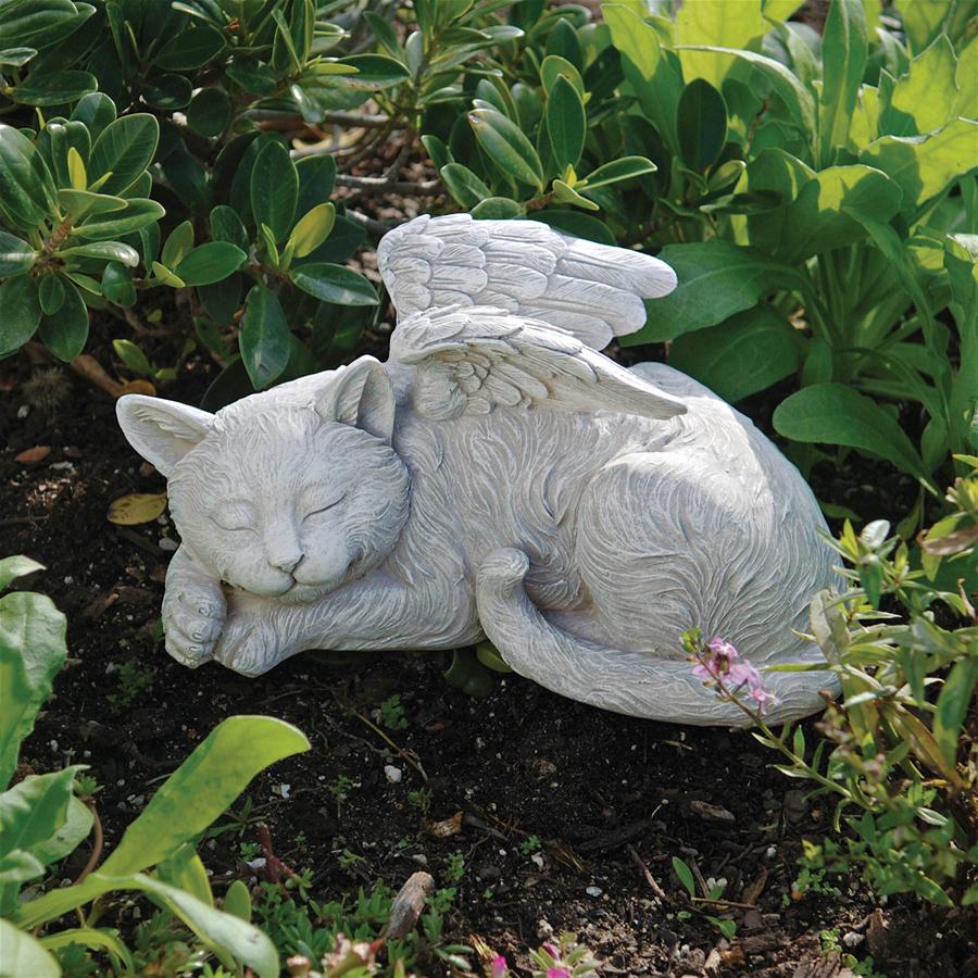 Cat Memorial Angel Pet Statue: Stone