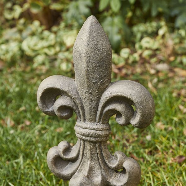 21.25'H MGO Timeless Fleur De Lis Garden Statue