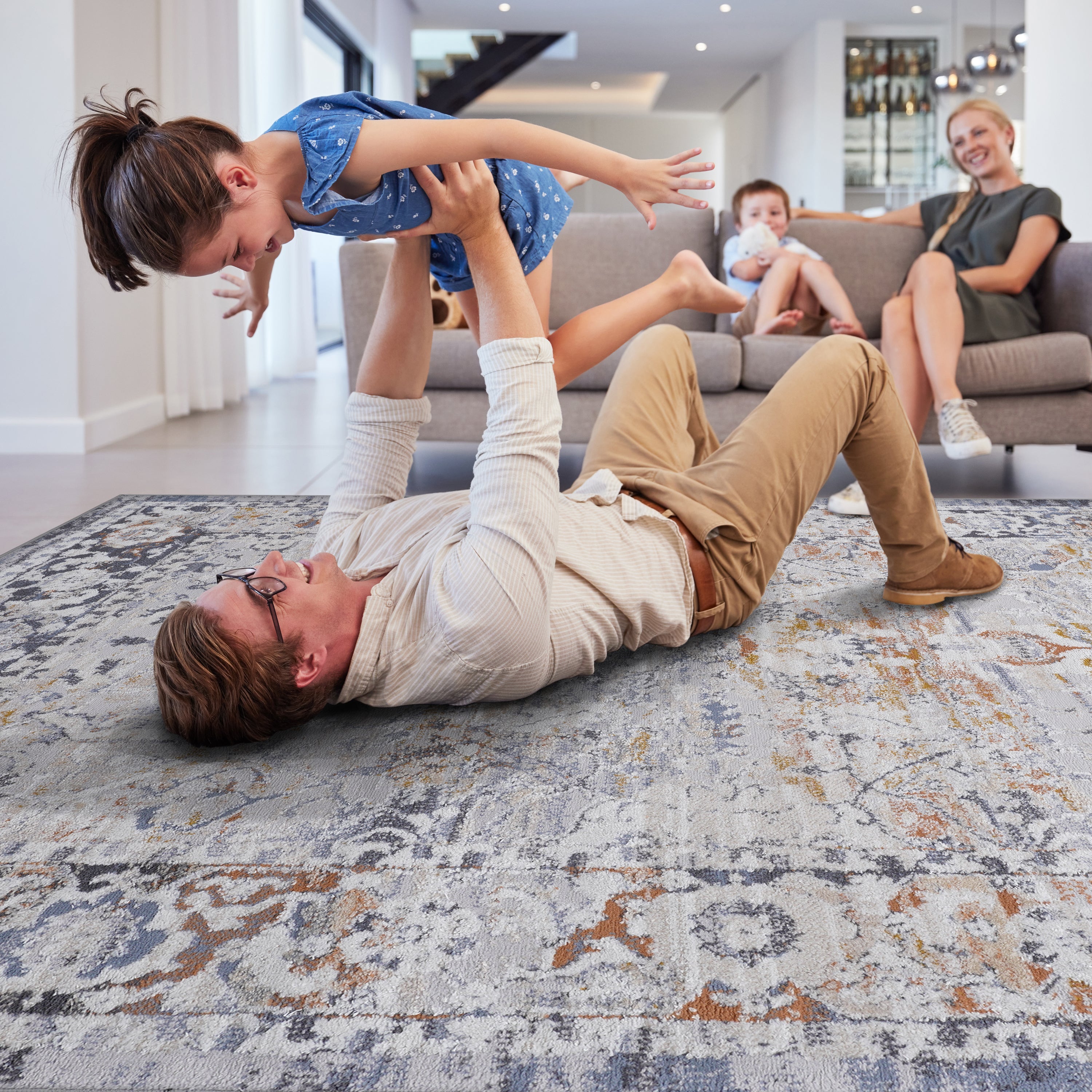 8X10 Ivory/Grey /Traditional Non-Shedding and Stain Resistant Area Rug